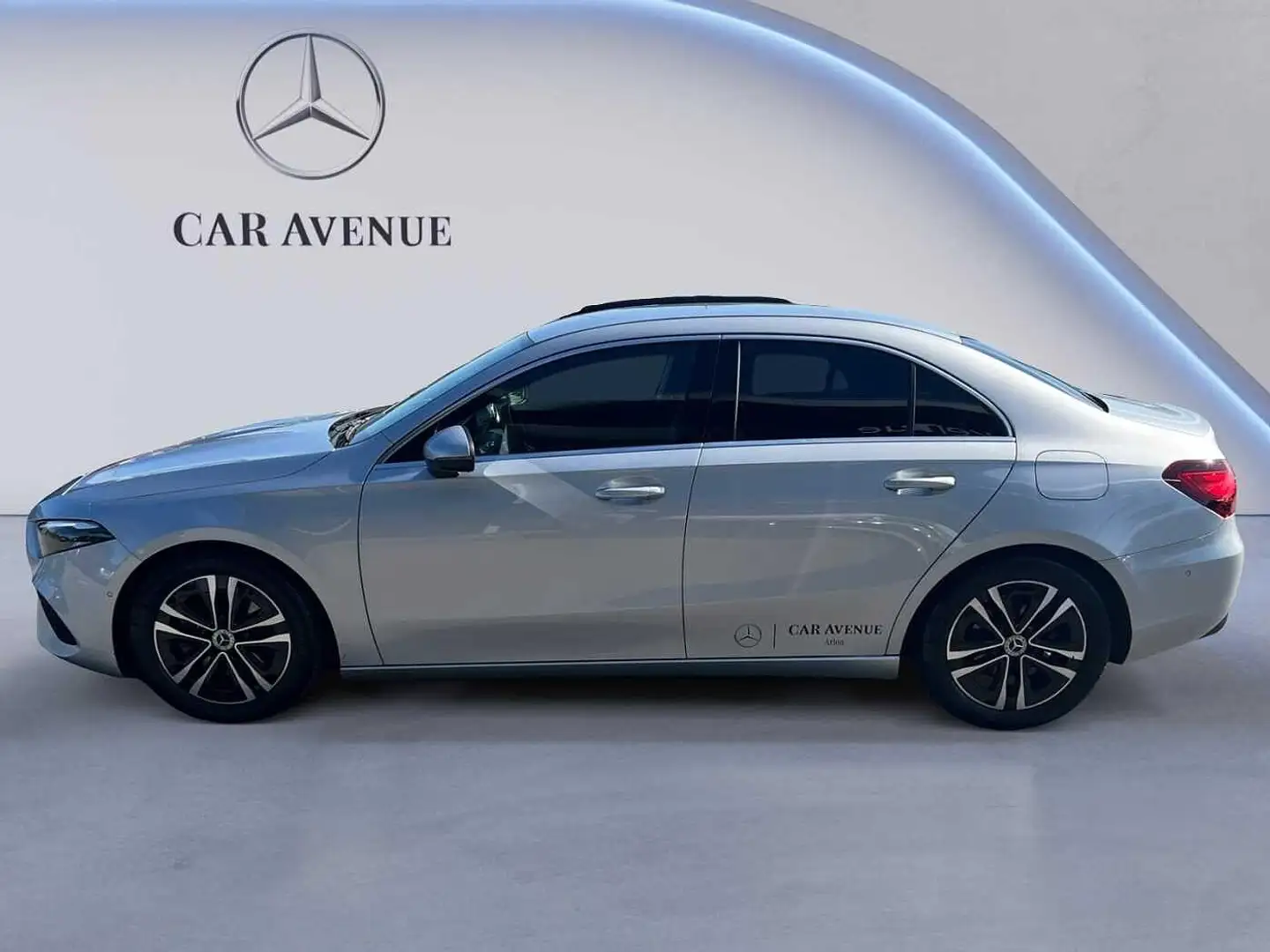 Mercedes-Benz A 180 Berline Luxury Line - 2