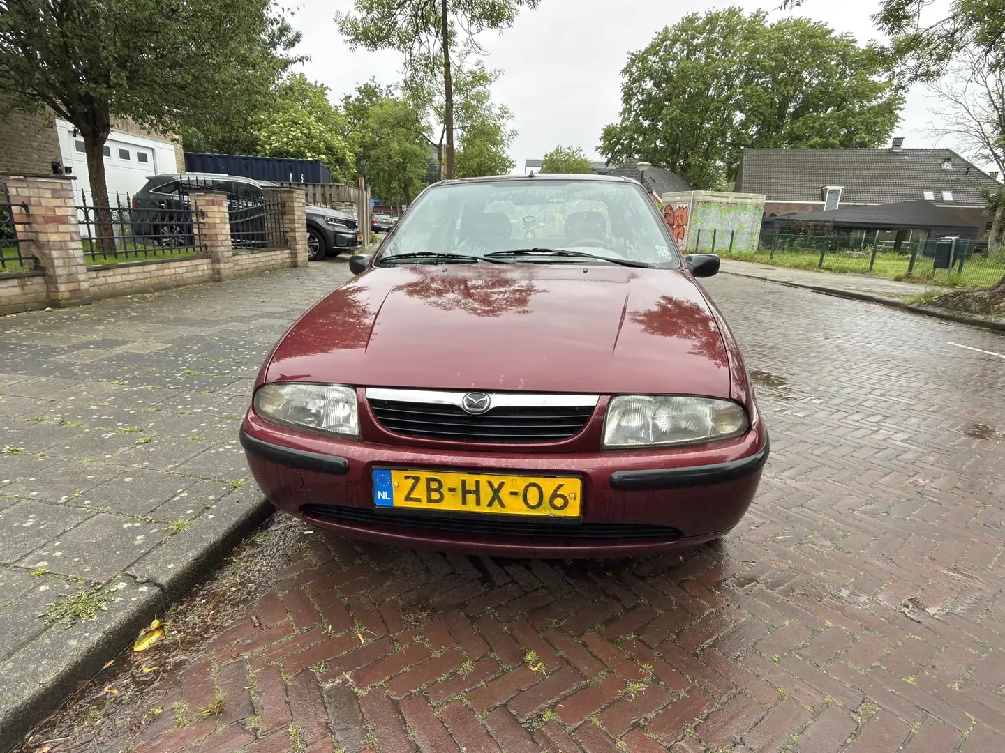 Mazda 121 Mazda 121 1.3 I LX Canvas Top LX - 1