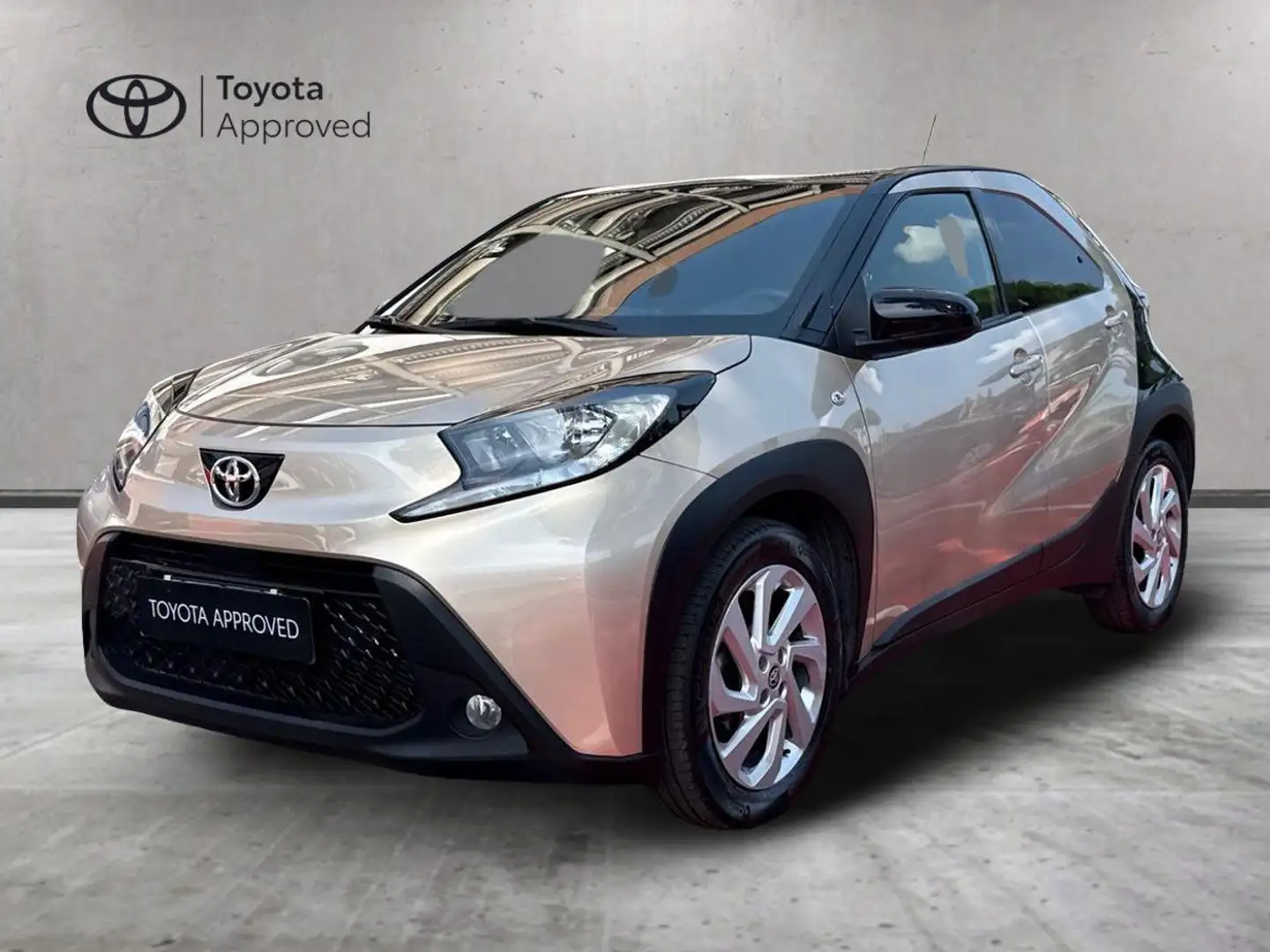 Toyota Aygo X Aygo X 1.0 Trend 72cv s-cvt Beige - 1