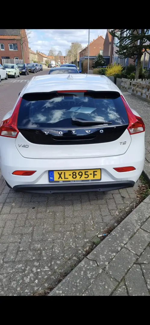 Volvo V40 1.5 T2 Polar+ Blanc - 2