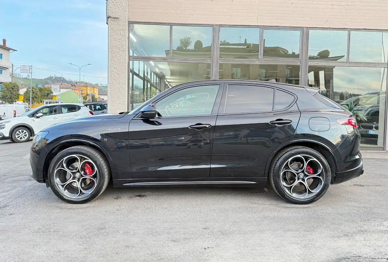 Alfa Romeo Stelvio 2024