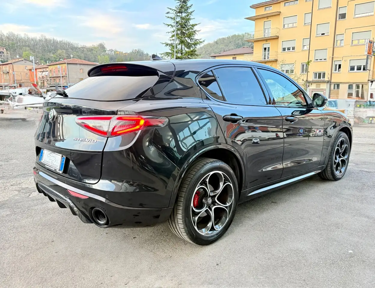 Alfa Romeo Stelvio 2024 — фото 7