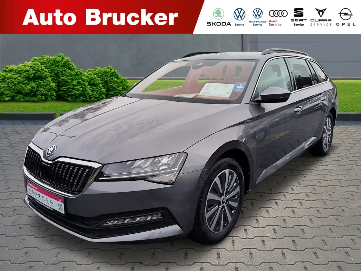 Skoda Superb Combi Ambition 2.0 TDI+Navi+Alufelgen+Klimaautomat Šedá - 1