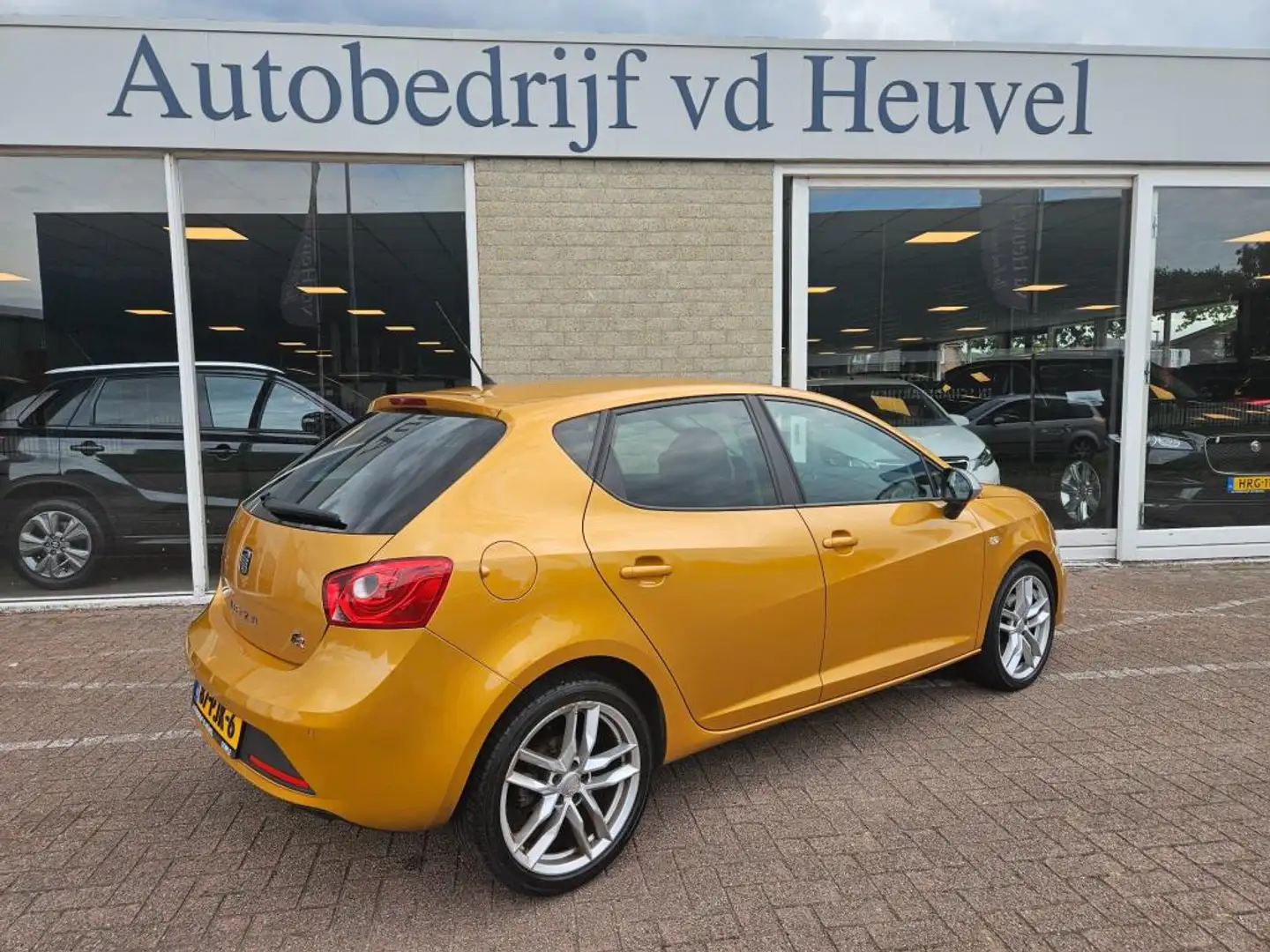 SEAT Ibiza SC 1.4 TSI FR Bocanegra *NAP*NETTE AUTO! AUTOMAAT Jaune - 2