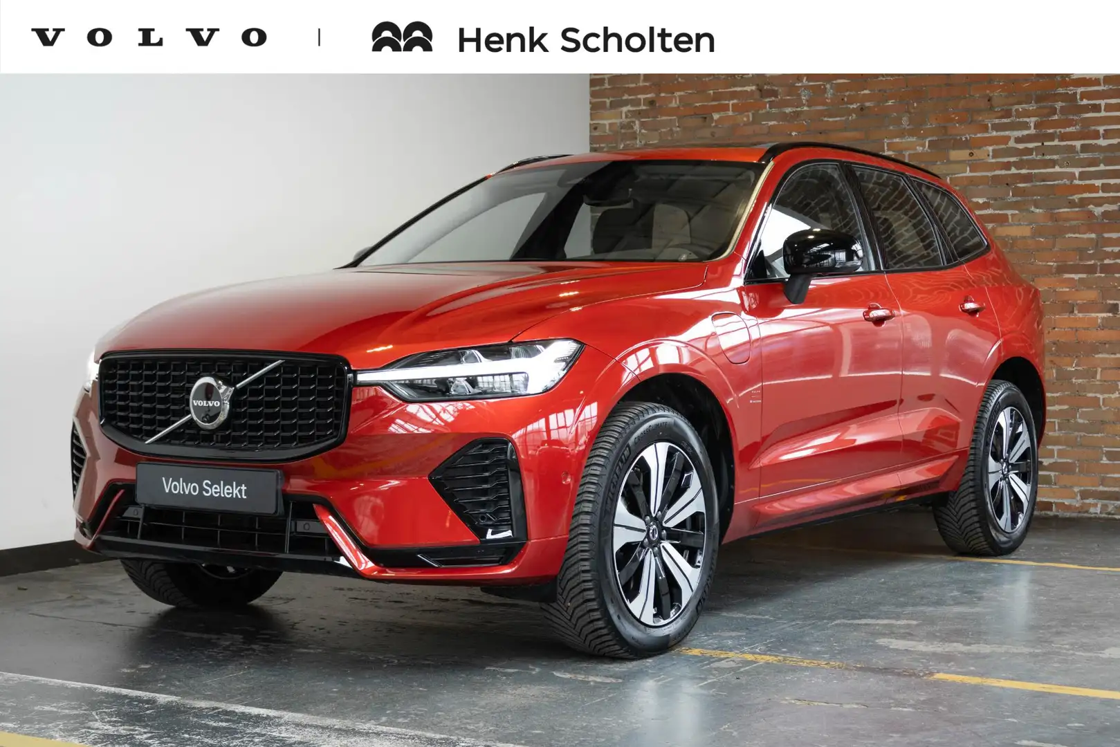 Volvo XC60 T6 Plug-in hybrid AWD Plus Dark | Trekhaak | Verwa Rot - 1