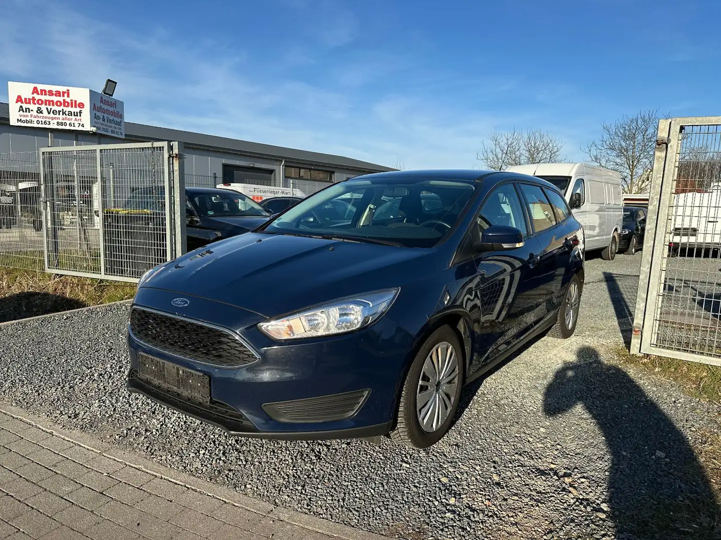 Ford Focus Turnier 1.0 EcoBoost Trend | 1.Hand Blau - 1