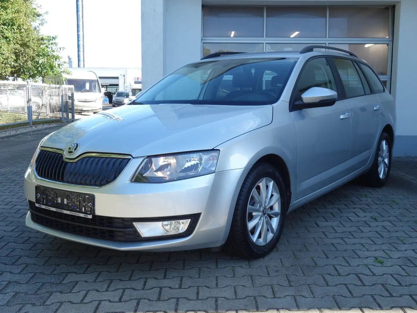 Skoda Octavia Combi Style KLIMA DAB Alu Sitzheizung Grijs - 1