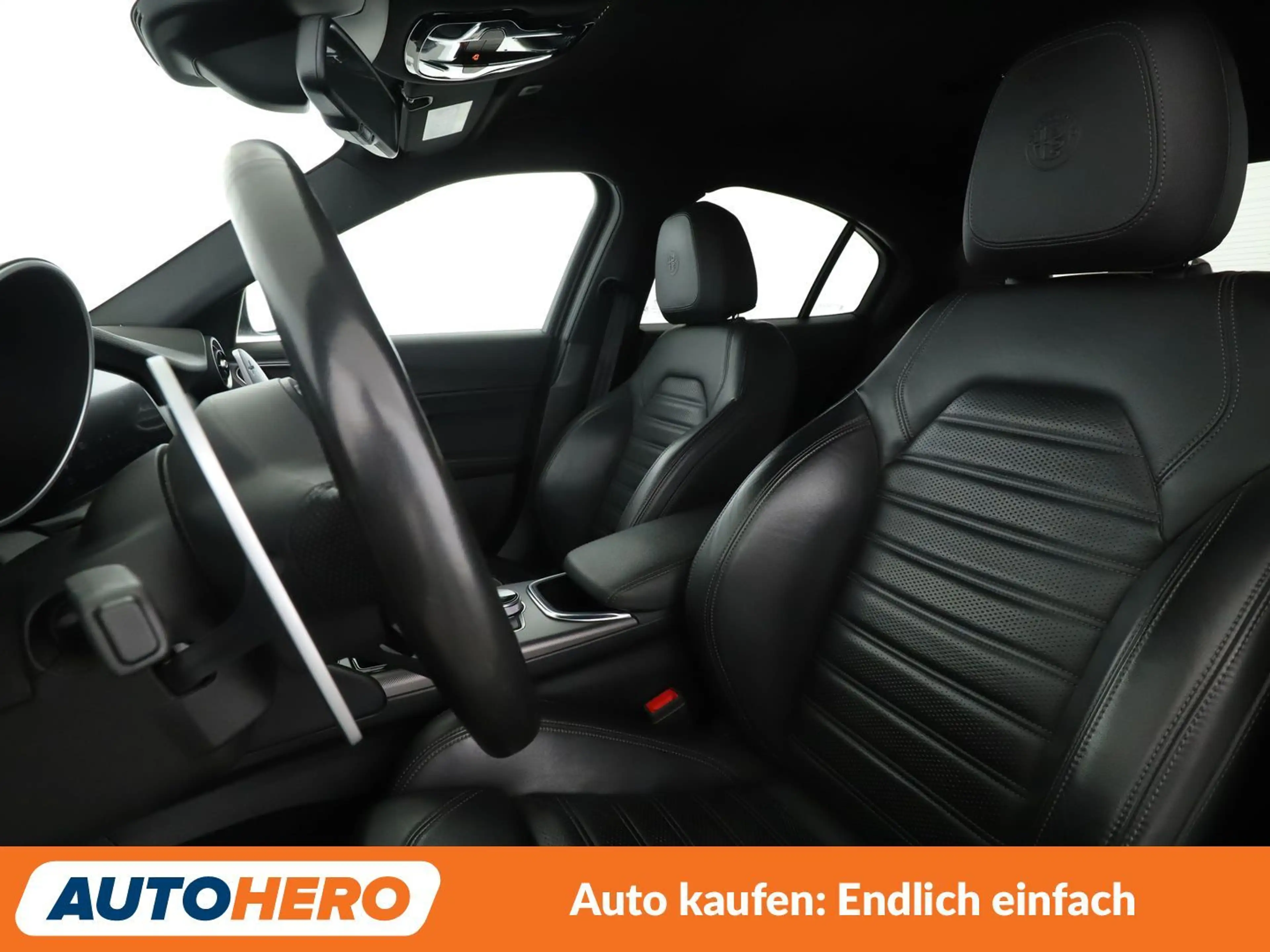 Alfa Romeo Giulia 2.2 JTDM Sprint Aut.*ACC*PDC*SHZ*ALU*KLIMA* — photo 10