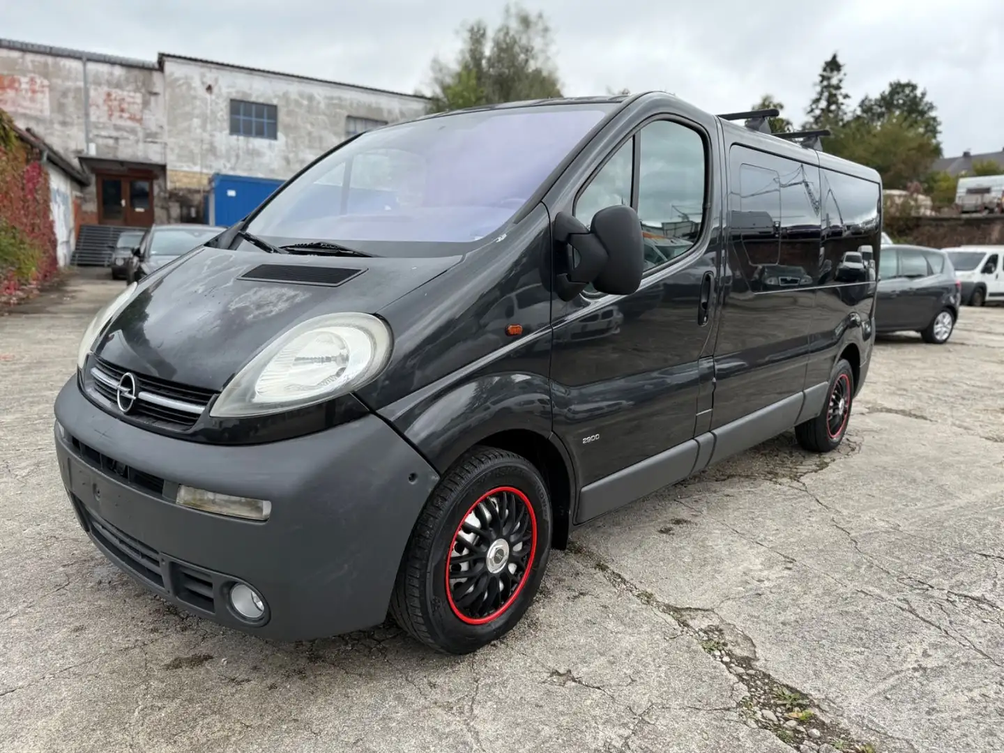 Opel Vivaro Kombi L2H1 2,9t 2.5CDTI*8-SITZE*KLIMA* Schwarz - 1
