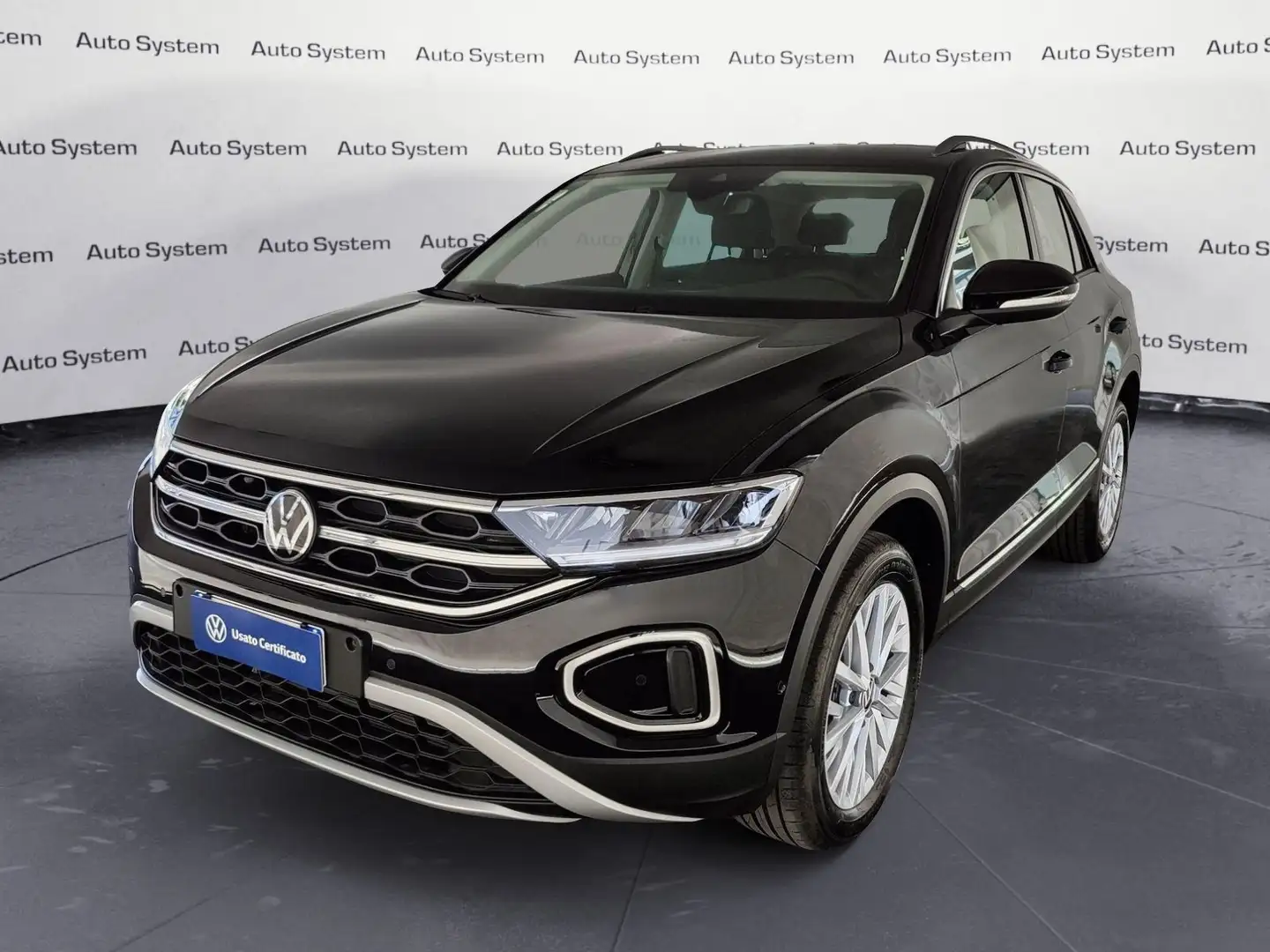 Volkswagen T-Roc 1.5 TSI ACT DSG Life Zwart - 1