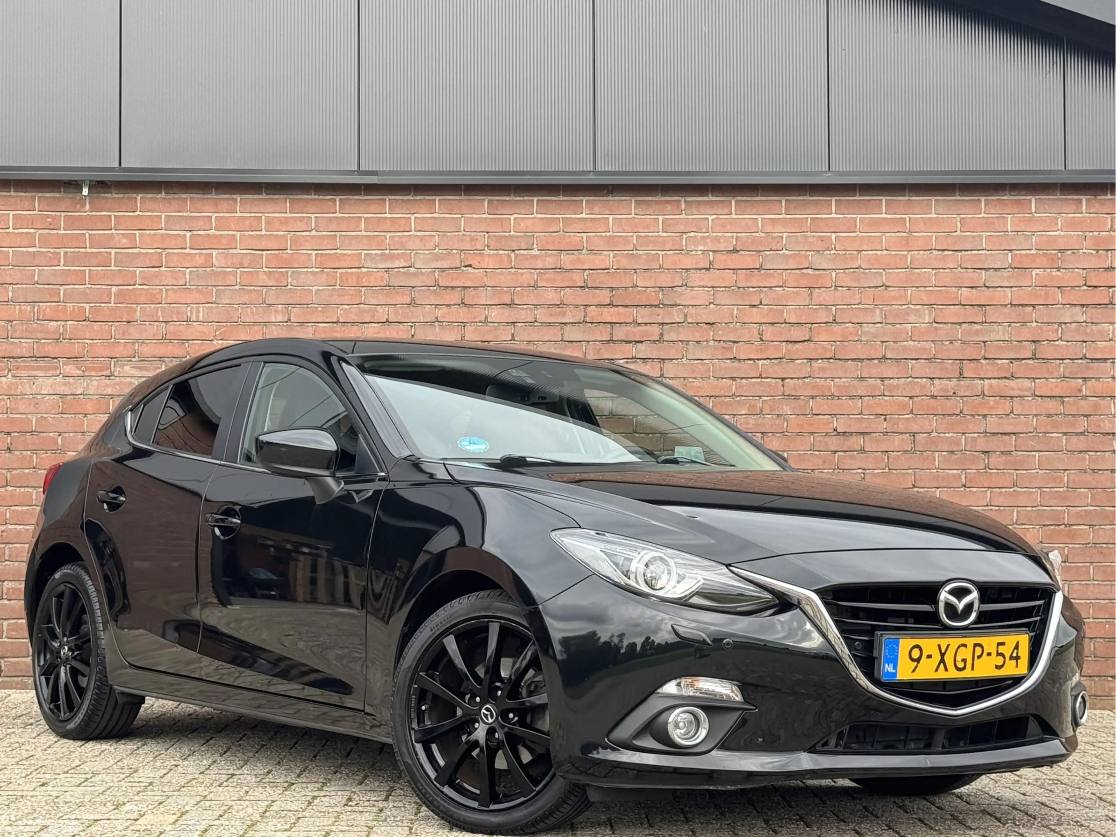 Mazda 3 2.0 GT-M | NL-AUTO! | LEDER! | NAVI! | TREKHAAK! — photo 4
