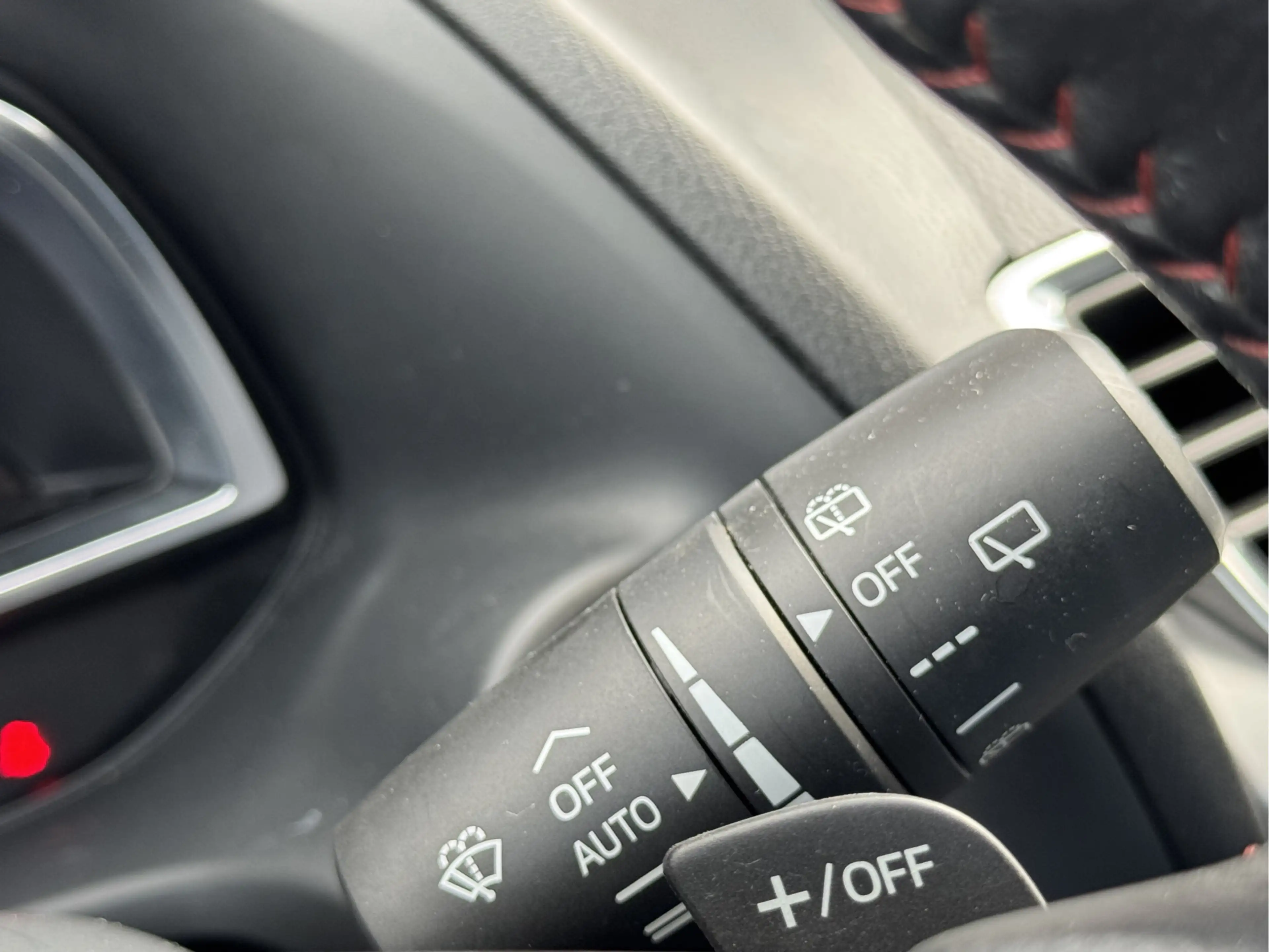 Mazda 3 2.0 GT-M | NL-AUTO! | LEDER! | NAVI! | TREKHAAK! — photo 22
