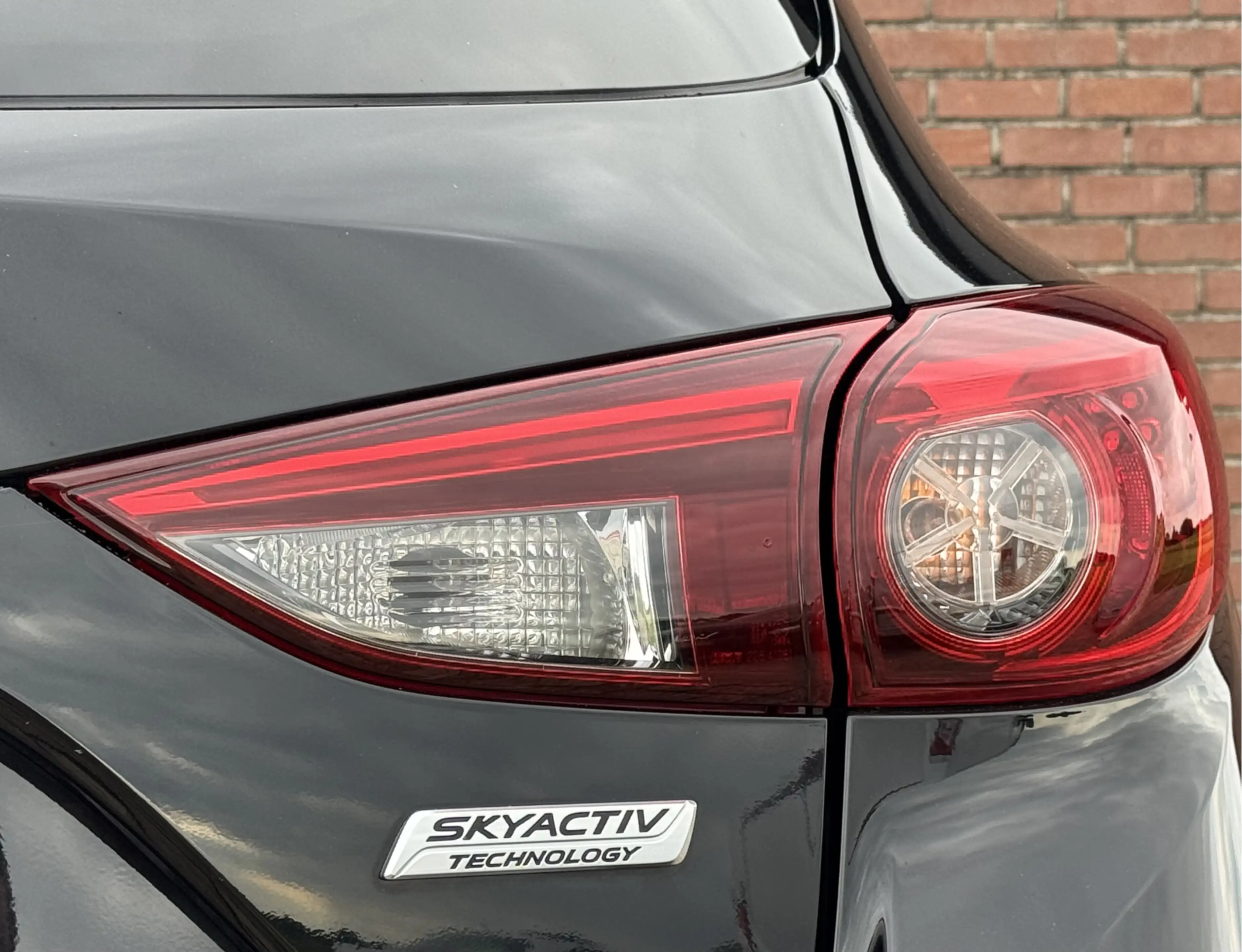 Mazda 3 2.0 GT-M | NL-AUTO! | LEDER! | NAVI! | TREKHAAK! — photo 40