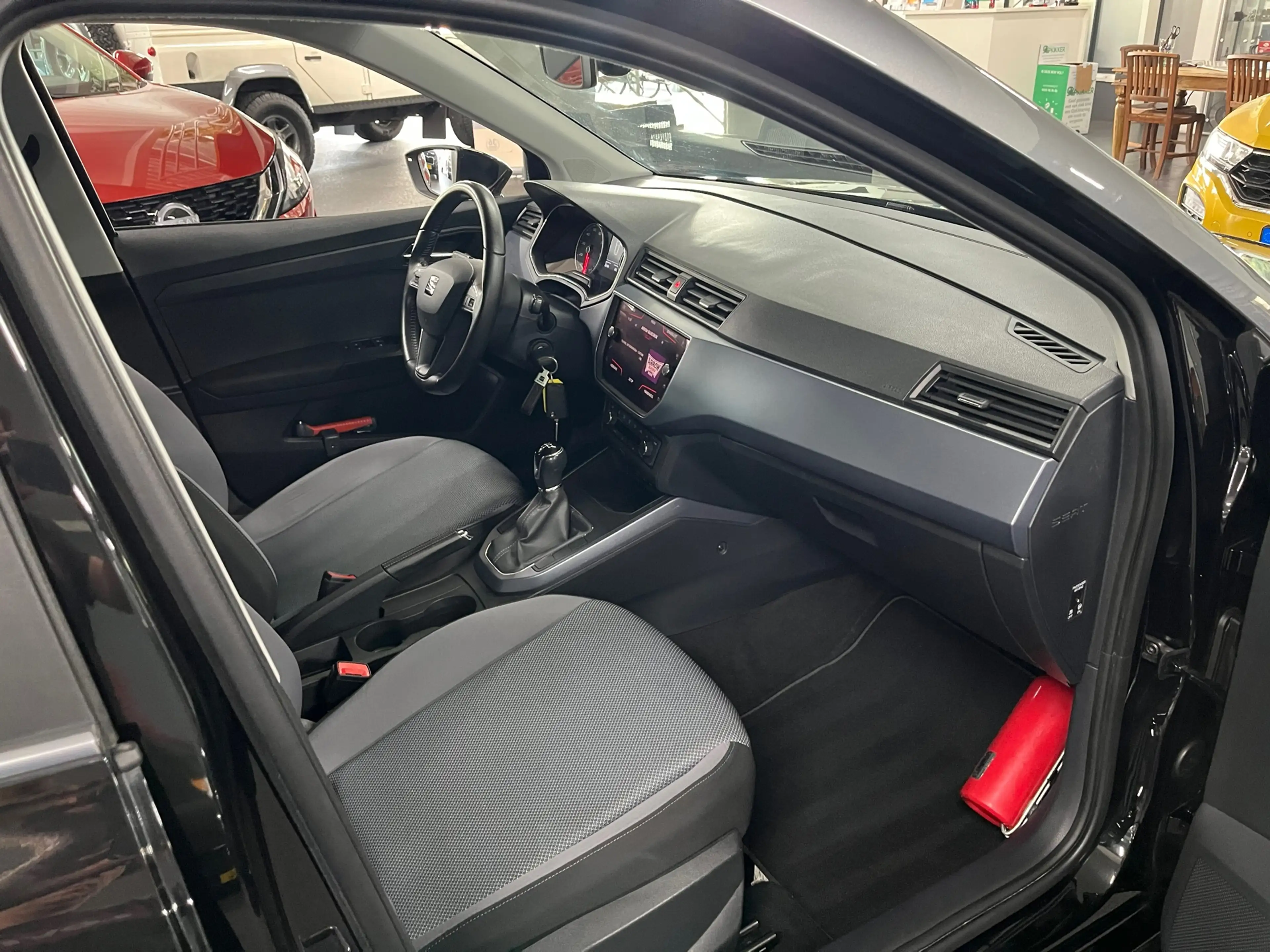 SEAT Arona 1.0 TSI Xcellence Launch Edition / Navi /Apple Car — photo 13