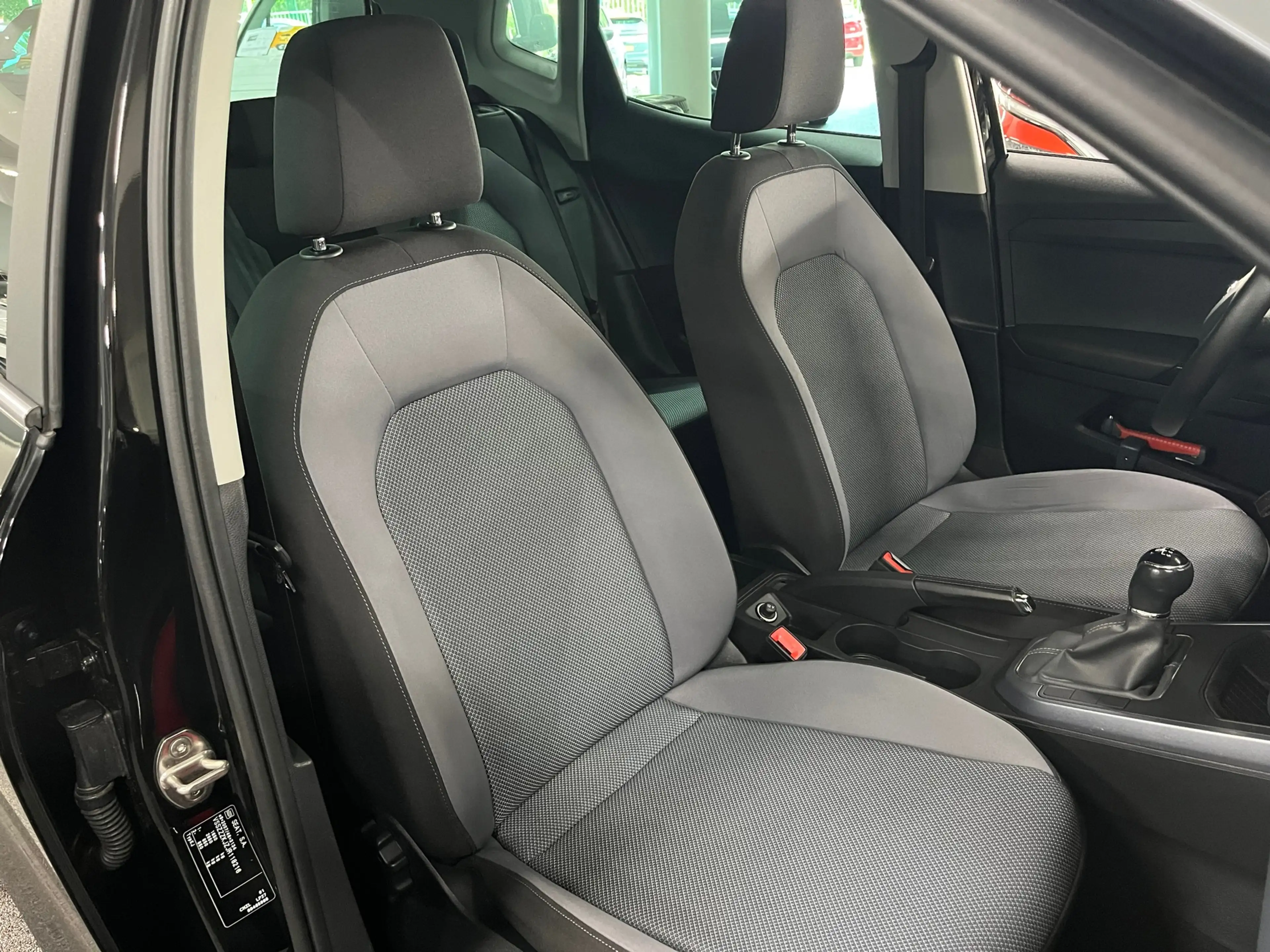 SEAT Arona 1.0 TSI Xcellence Launch Edition / Navi /Apple Car — photo 12