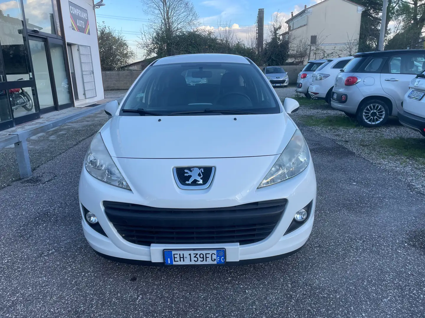 Peugeot 207 207 SW SW 1.4 8v Energie eco-Gpl 75cv NEOPATENTATI Bianco - 2