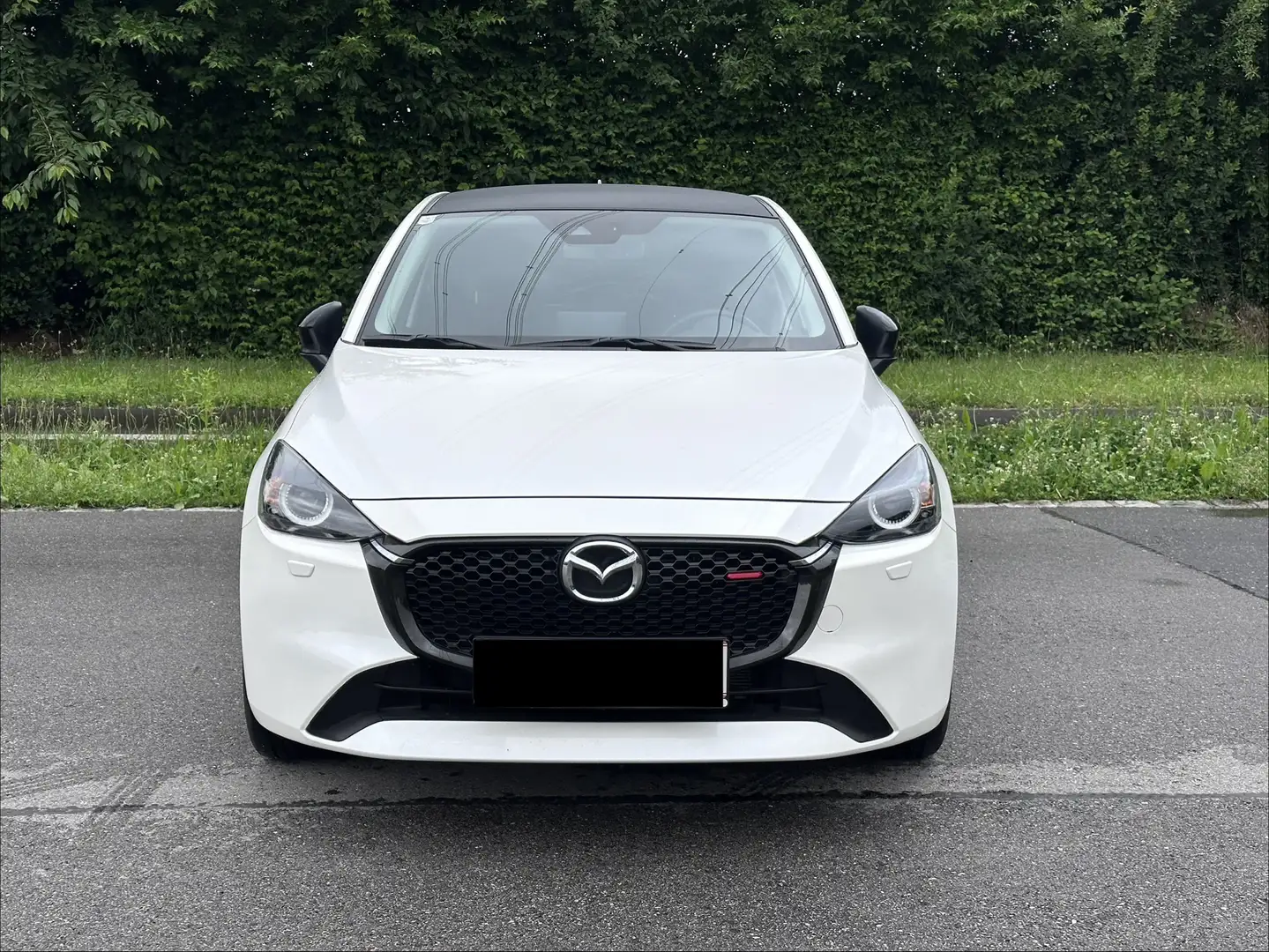 Mazda 2 1.5 e-SKYACTIV-G 90 M Hybrid Homura Aka - 2