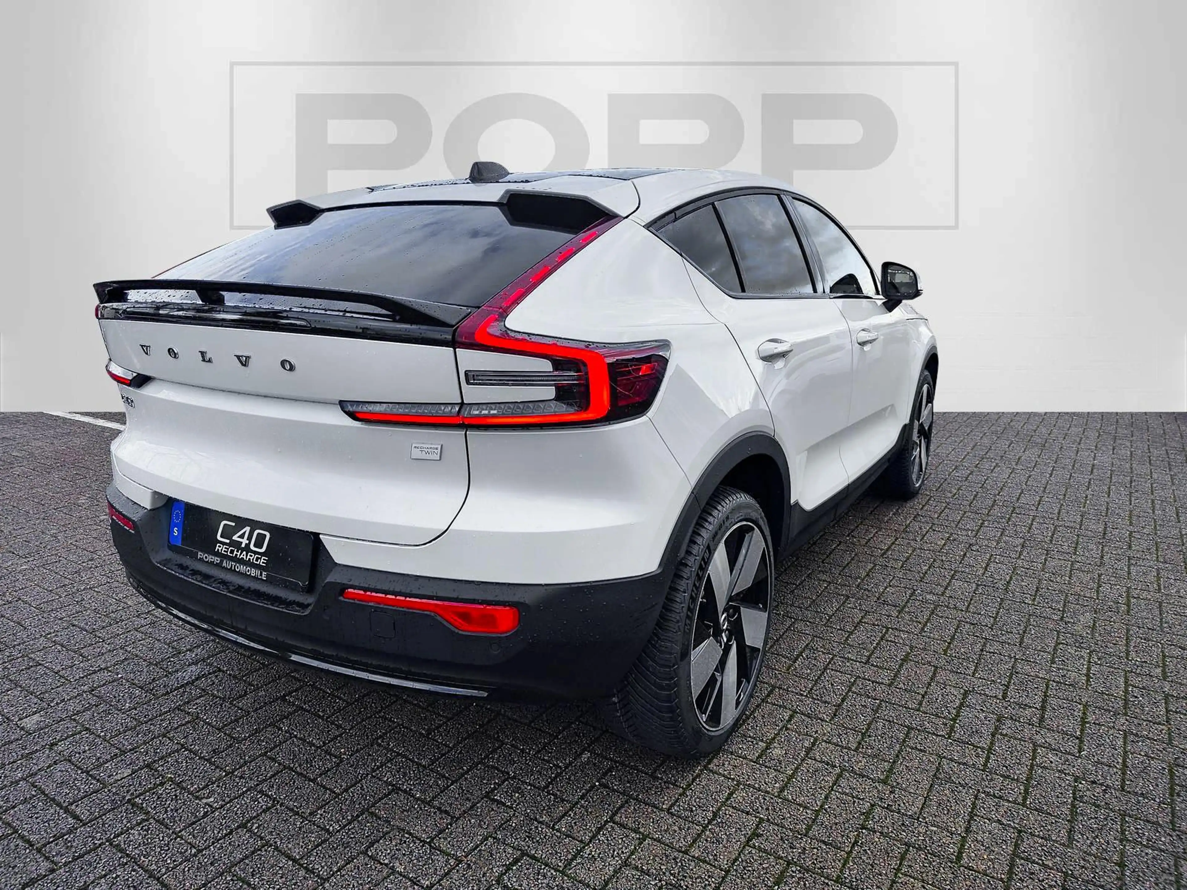 Volvo C40 EC40 Twin Motor AWD Plus LHZ SHZ WÄPU — photo 6