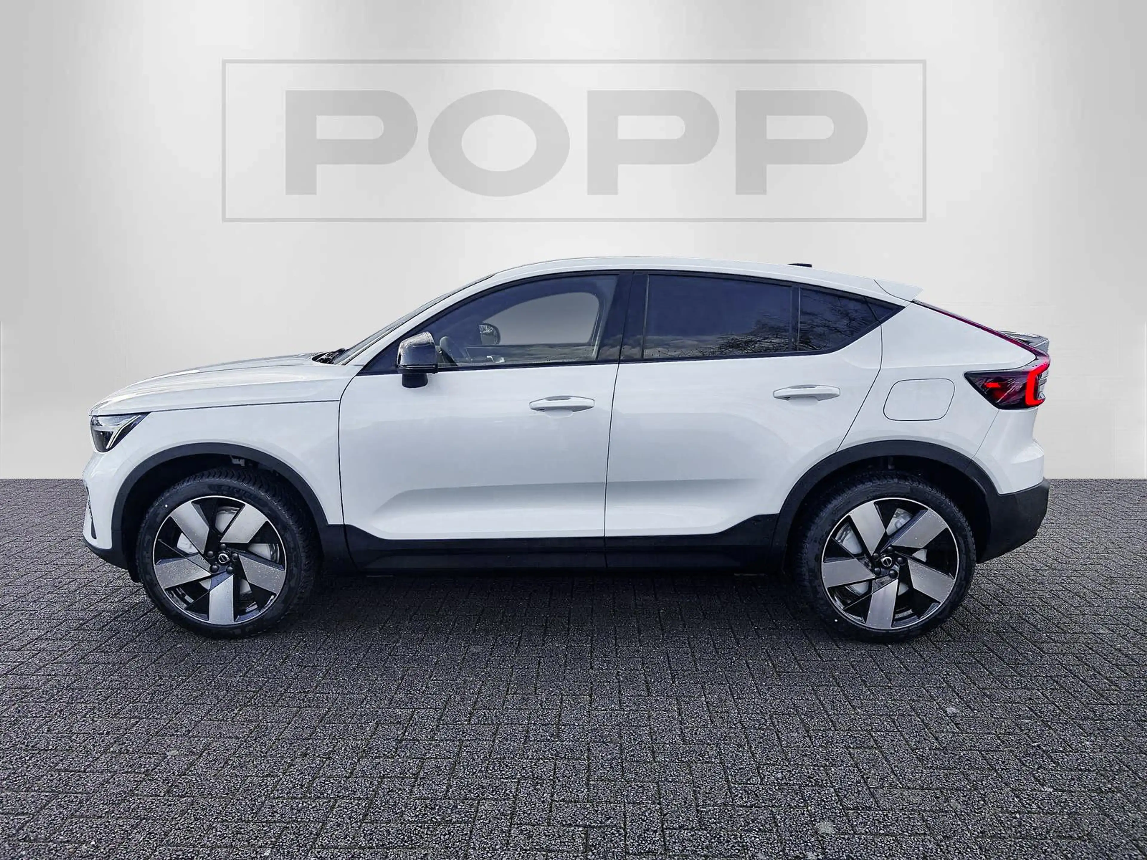 Volvo C40 EC40 Twin Motor AWD Plus LHZ SHZ WÄPU — photo 3