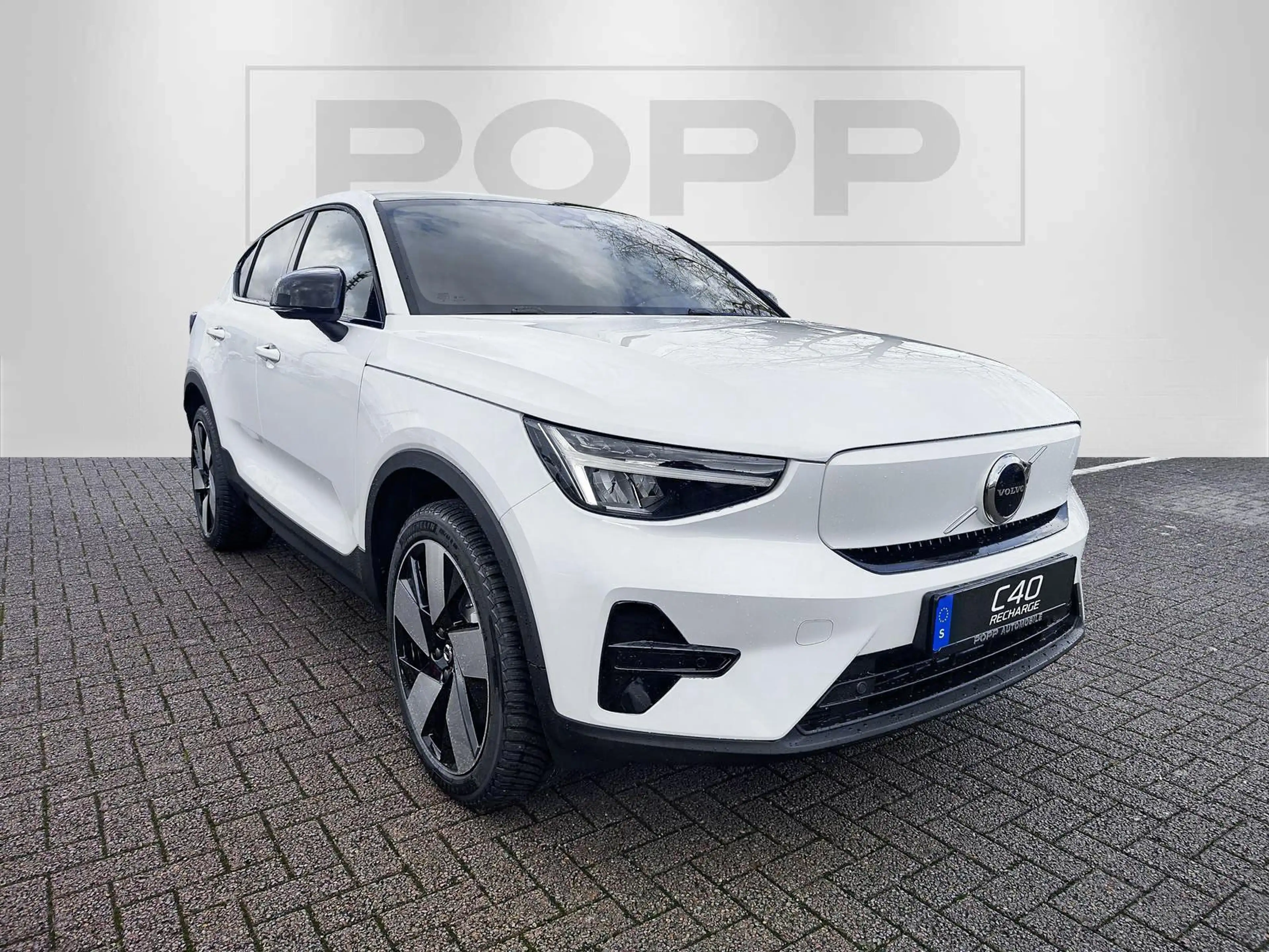 Volvo C40 EC40 Twin Motor AWD Plus LHZ SHZ WÄPU — photo 8