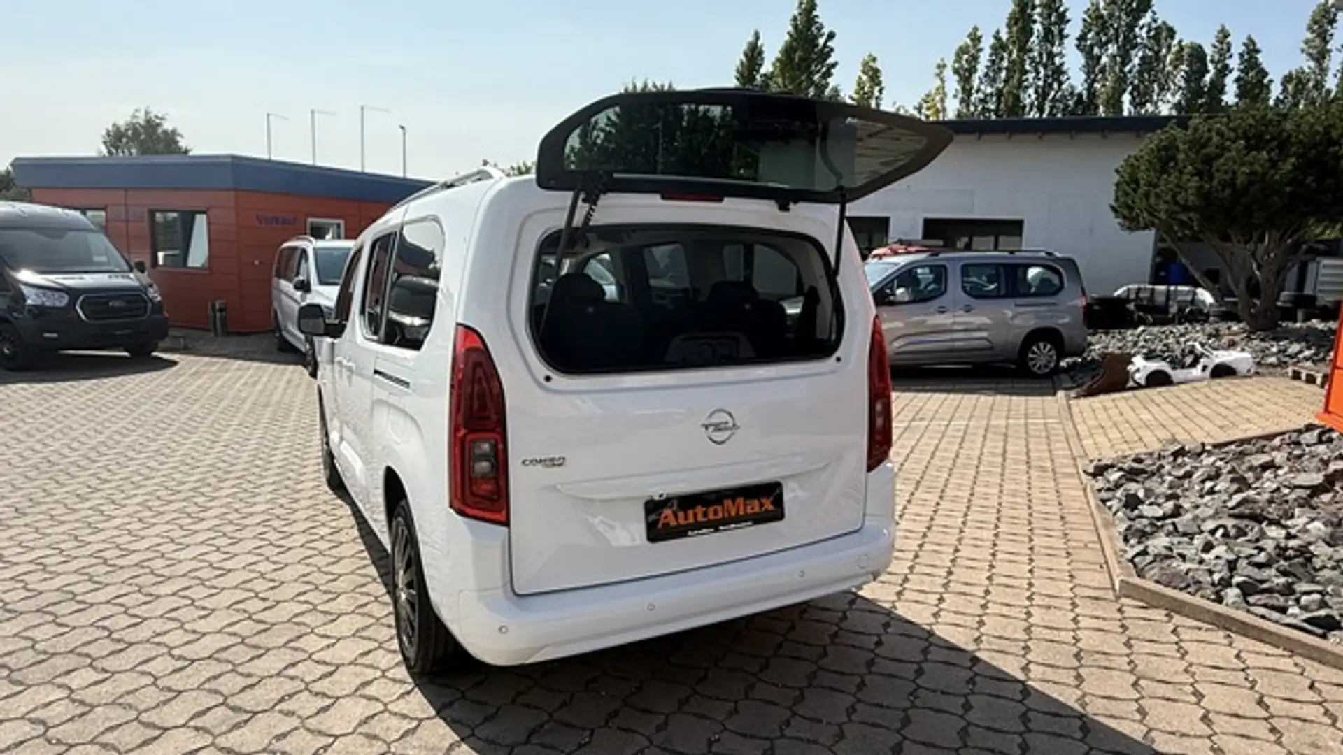 Opel Combo XL 7 Sitze Navi Rfk beheiz.LR KLima SHZ Weiß - 2