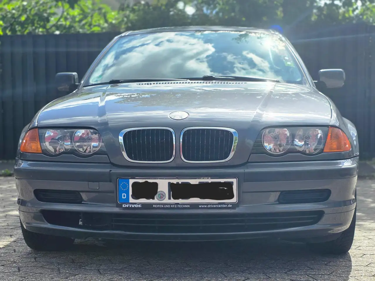 BMW 316i, foto 1
