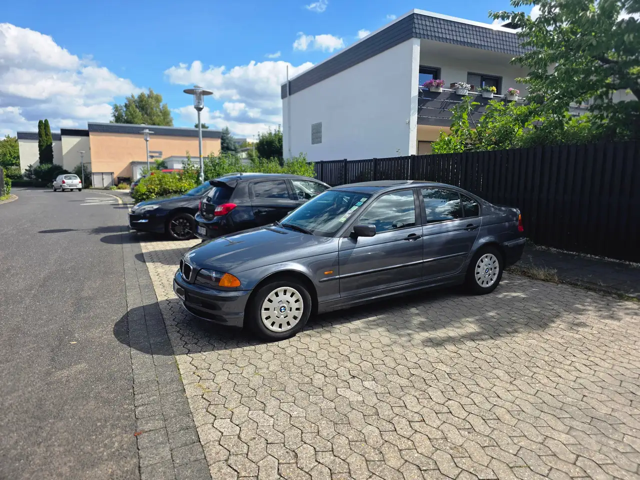 BMW 316i, foto 2