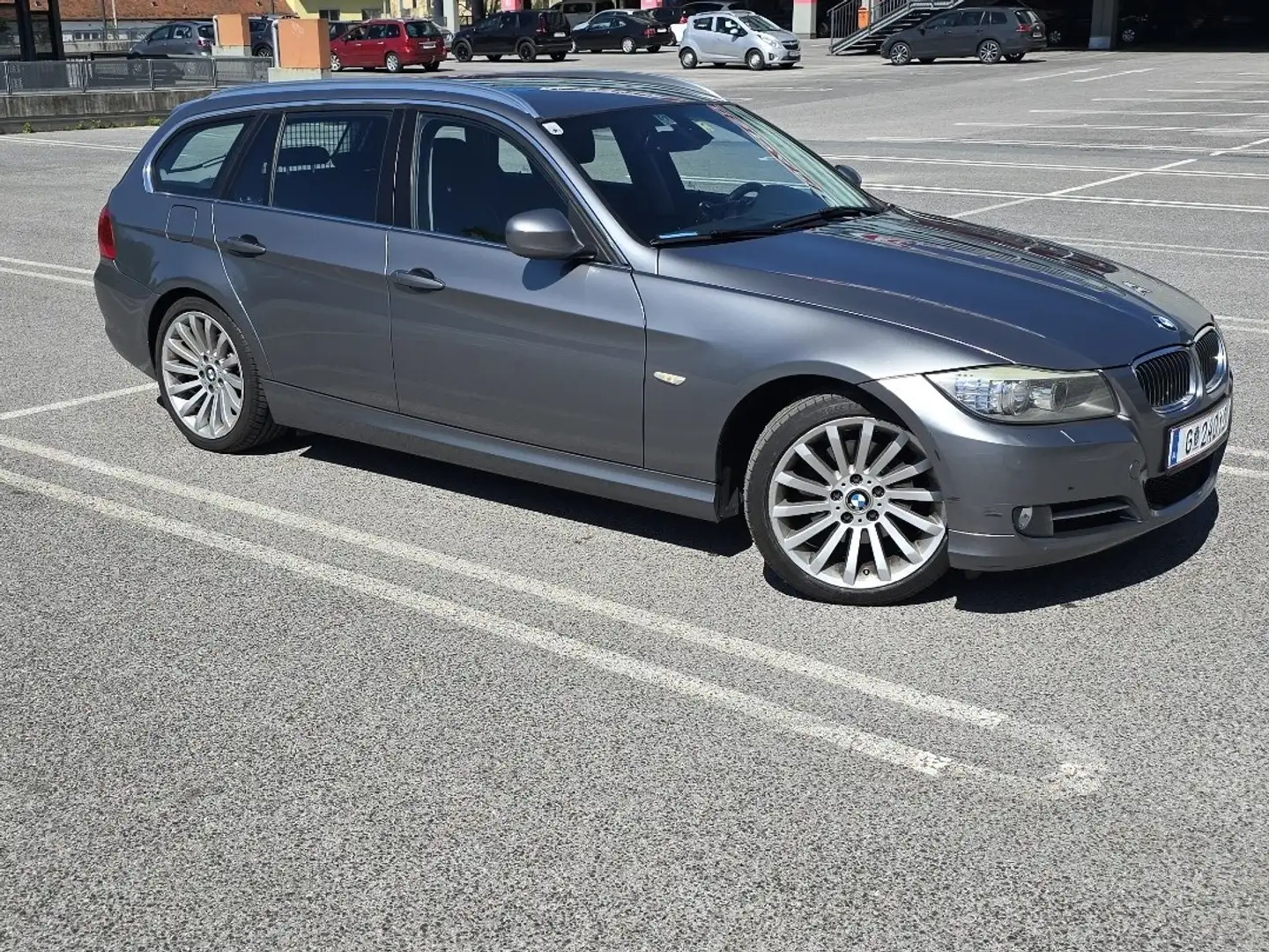 BMW 318 318d DPF Aut. Silber - 1