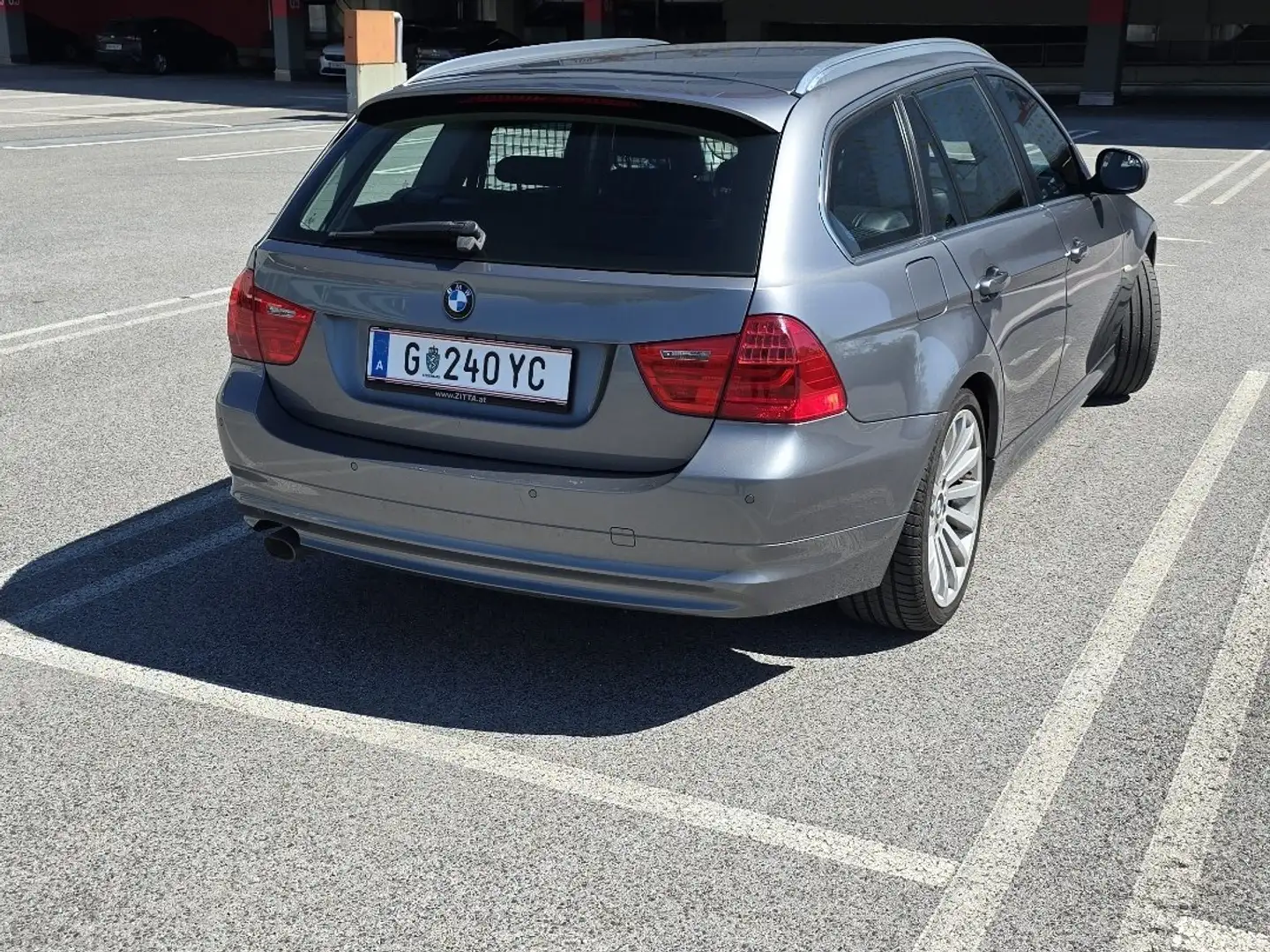 BMW 318 318d DPF Aut. Silber - 2