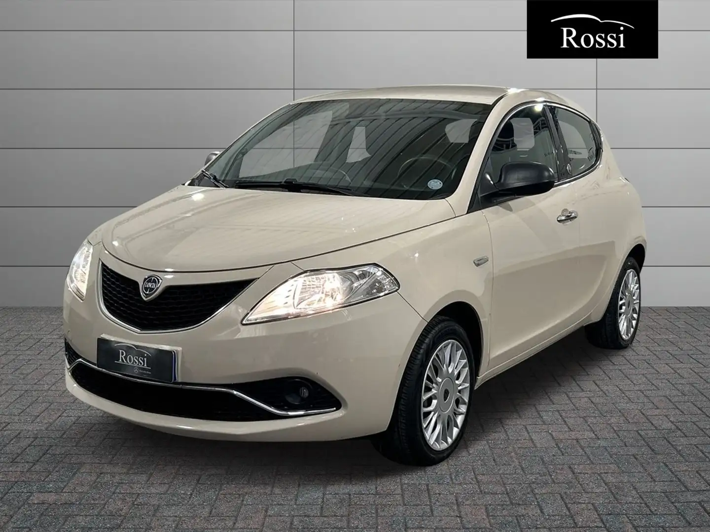 Lancia Ypsilon 1.2 Gold ecochic Gpl 69cv my16 Beige - 1
