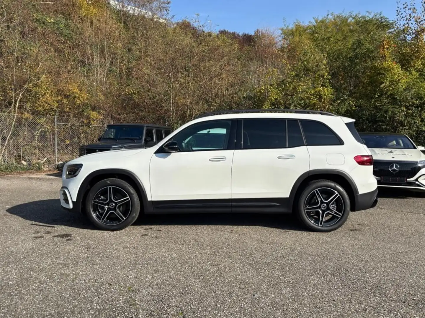 Mercedes-Benz GLB 220 4M AMG+AMBIENTE+NIGHTP.+MBUX+KAMERA+NAVI Weiß - 2