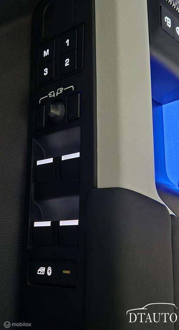 Land Rover Defender HSE D300 - 2024 - Joinsteer - #10