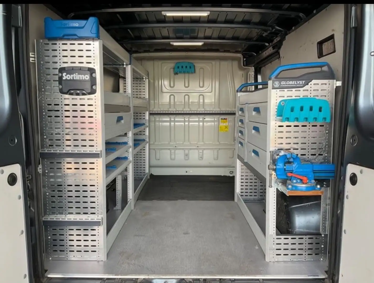 Fiat Ducato Kasten 30 130 L1H1 Automatik / Sortimo Grau - 2
