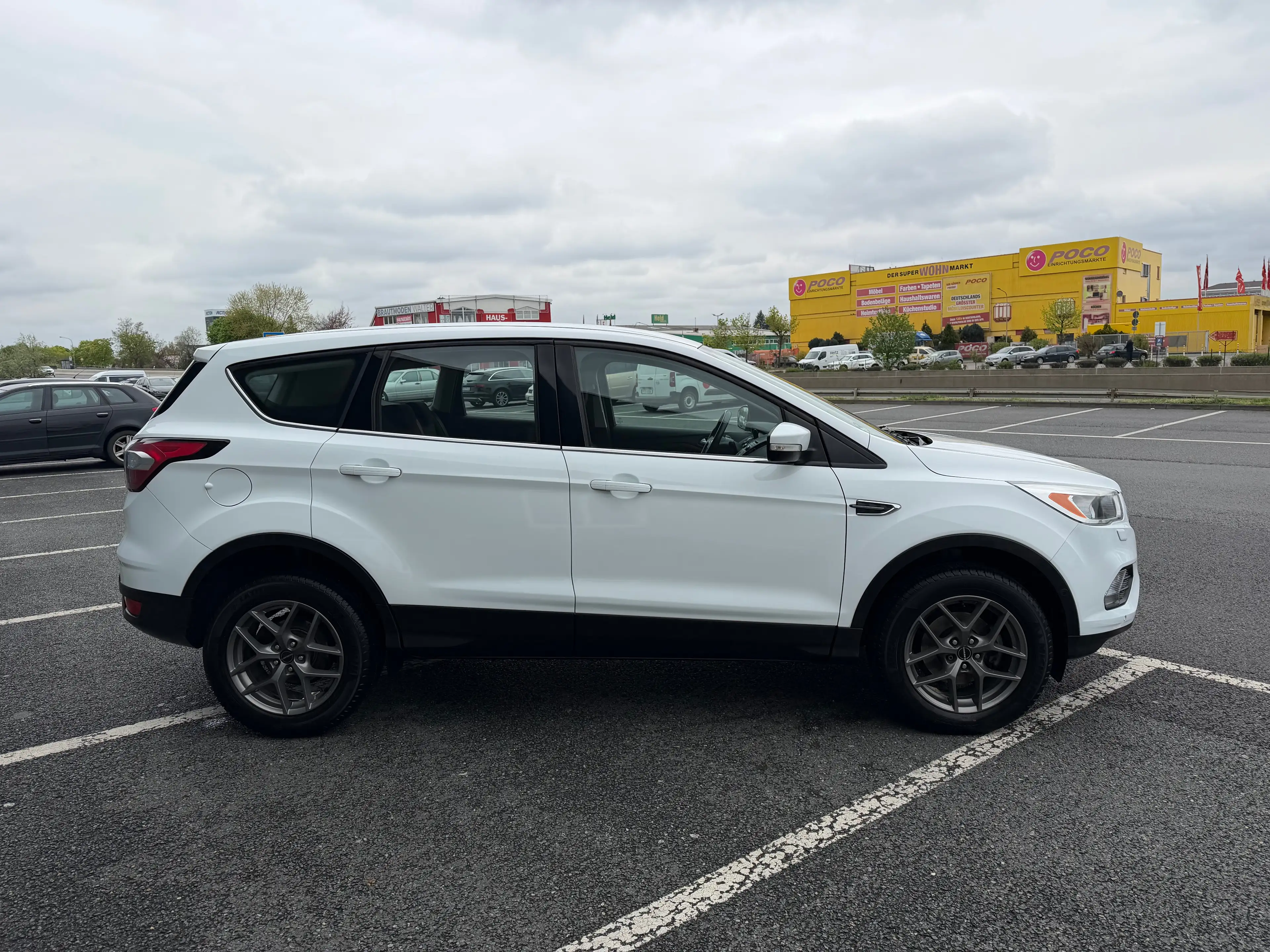 Ford Kuga Trend — photo 3