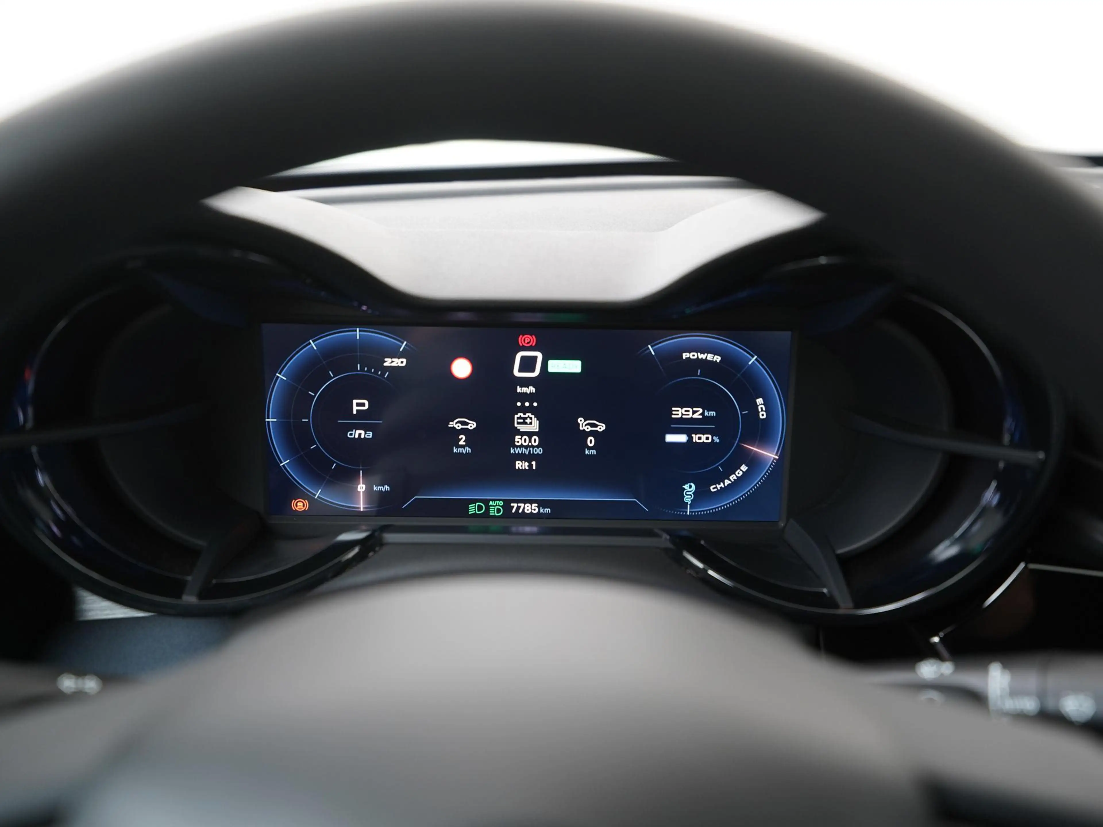 Alfa Romeo Junior Elettrica 54 kWh | SOH 96% | Carplay | Adaptive Cu — photo 8