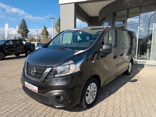Nissan NV300 L1H1 2,7 dCi Premium 8-Sitzer*AHK,SHZ,Navi