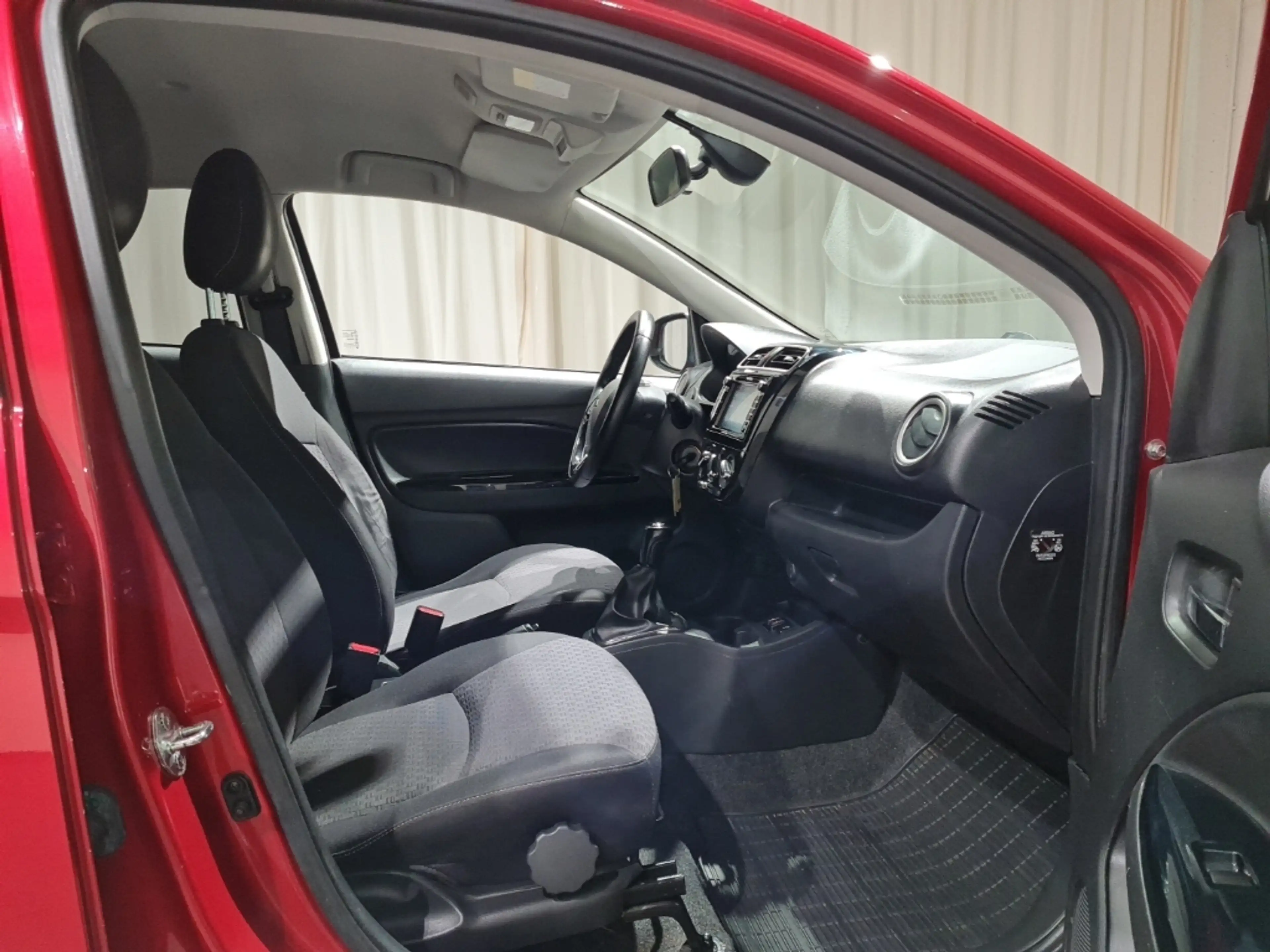 Mitsubishi Space Star 1.2 Edition 100+*SITZHZG*CAR PLAY* — photo 4