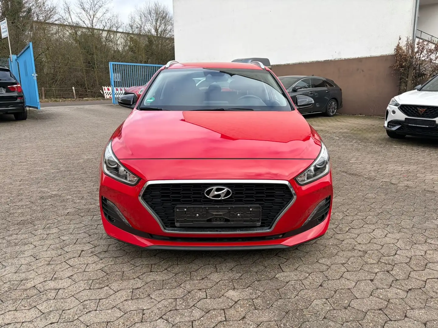 Hyundai i30 cw YES! Sitz-Lenkradhzg/Navi/Kamera/Carplay Rot - 2