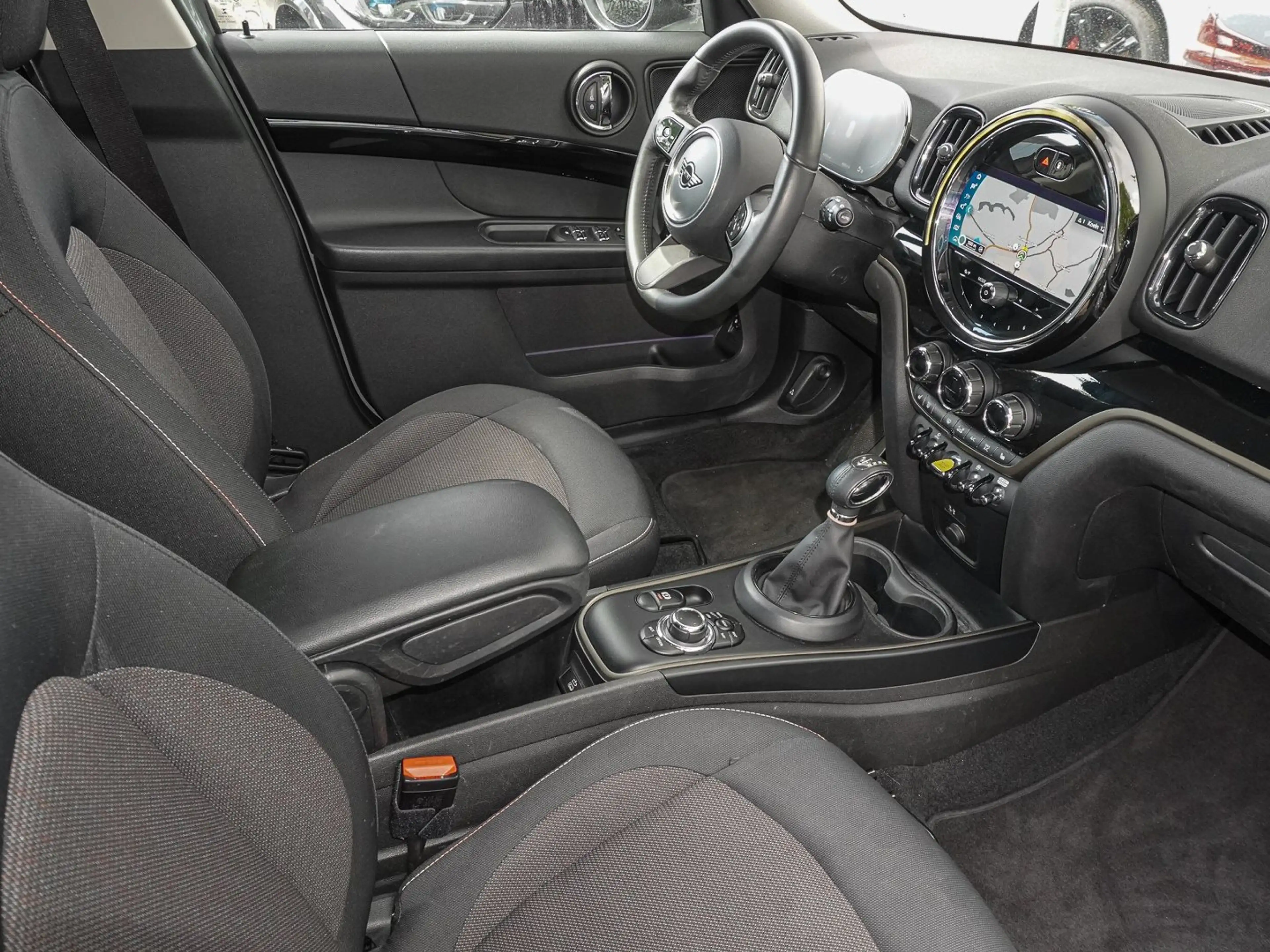 MINI Cooper SE Countryman Cooper SE ALL4 RFK NAVI LED PDC V+H DAB Klima — photo 4