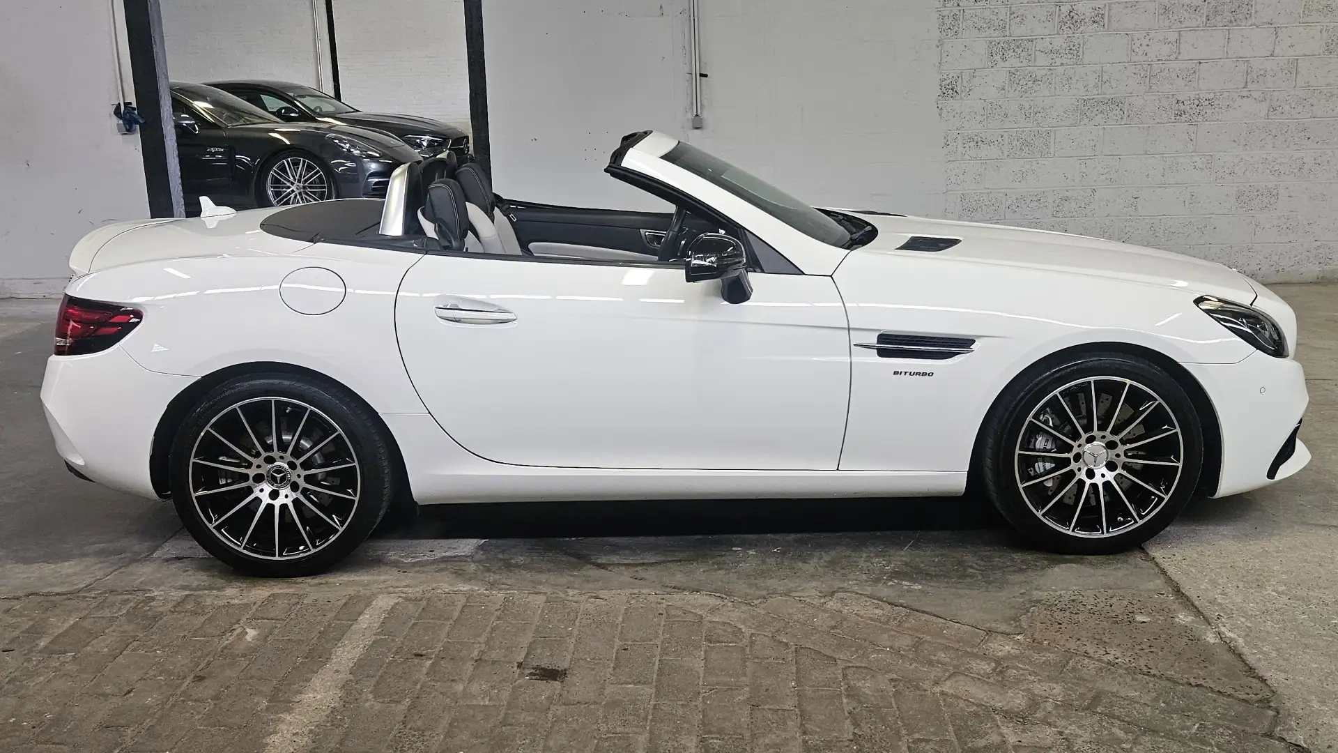 Mercedes-Benz SLC 43 AMG - 2