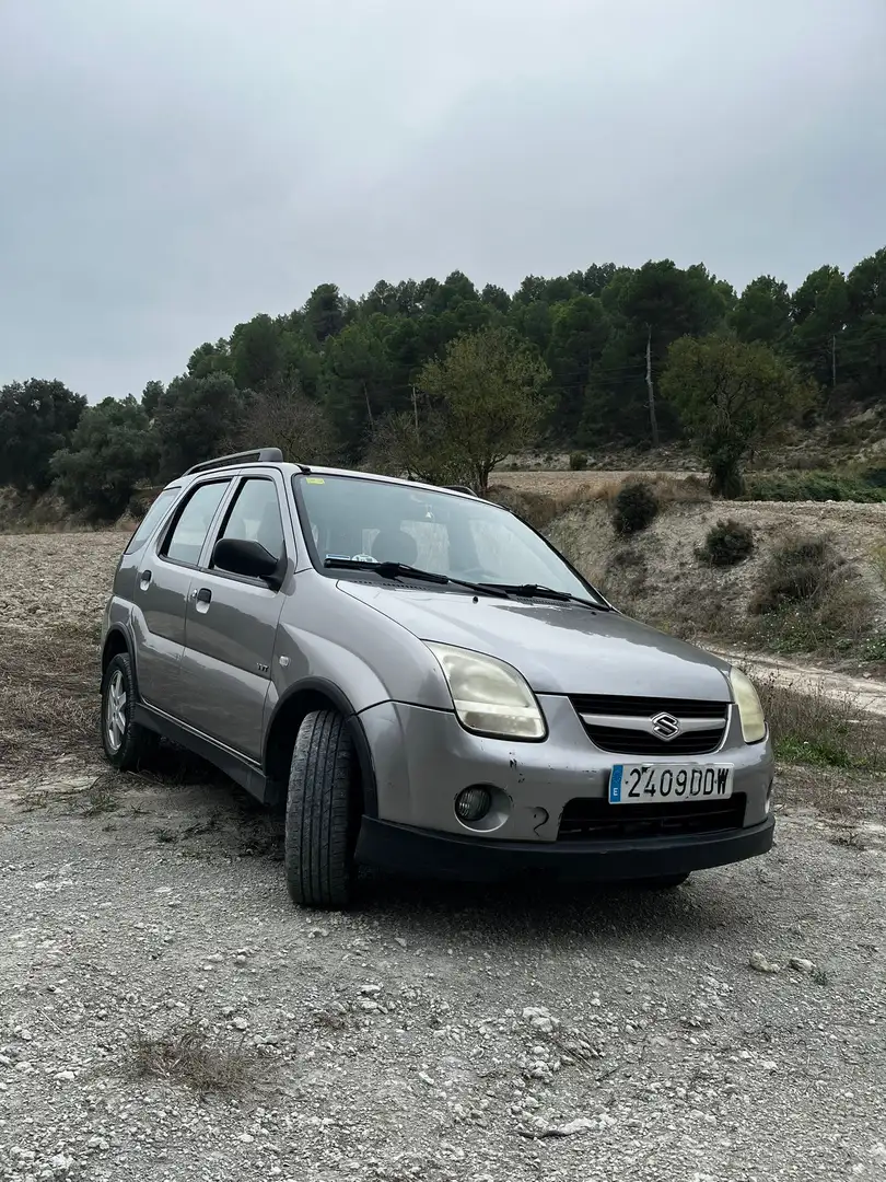 Suzuki Ignis 1.5i VVT GLX 4x4 Gris - 1