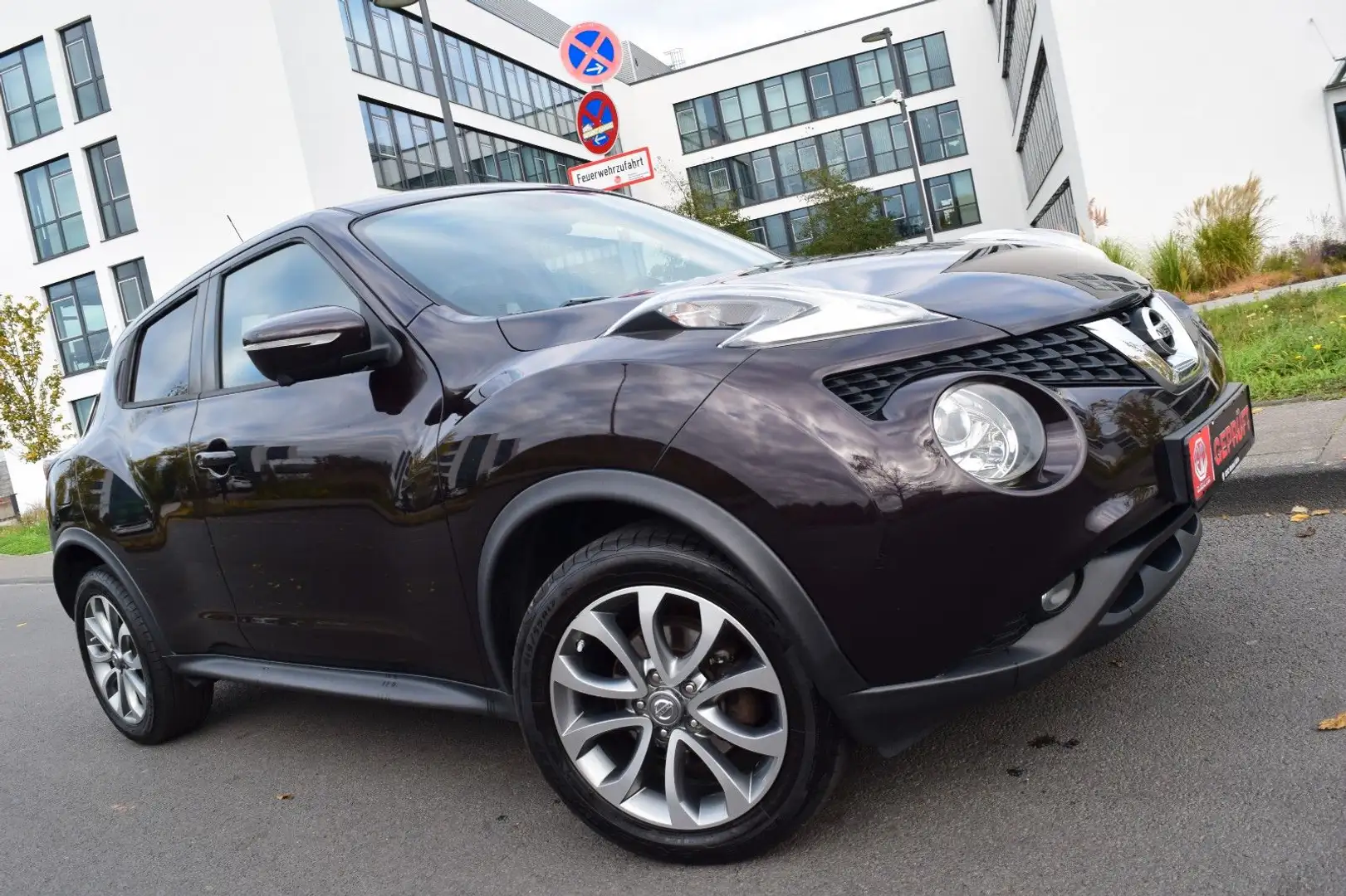 Nissan Juke Tekna, Klimaautomatik, 360° Kamera, 8-Fach, Schwarz - 2
