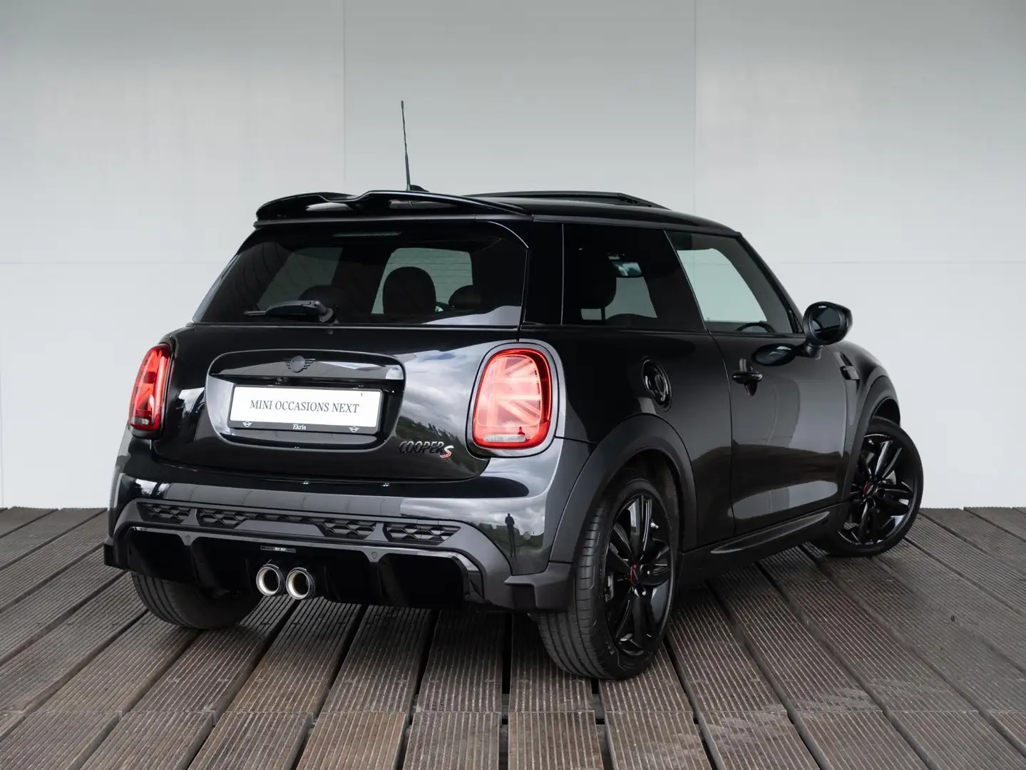 MINI Cooper S 3-deurs Aut. Rockingham GT + Voorruitverwarming Negro - 2