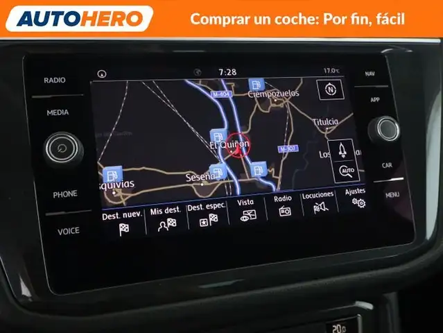 Volkswagen Tiguan view 21