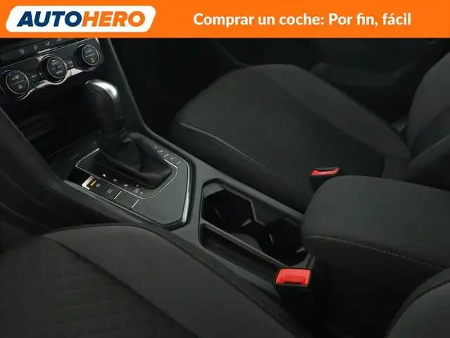 Volkswagen Tiguan view 28