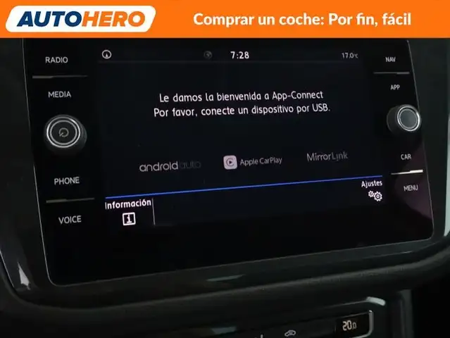Volkswagen Tiguan view 22