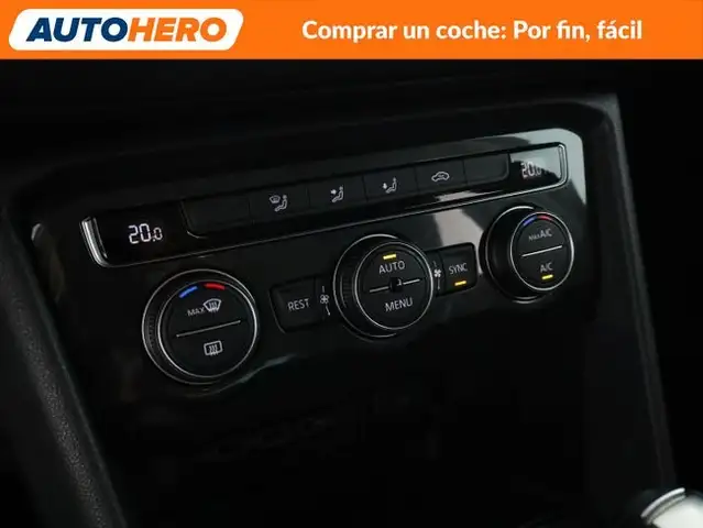Volkswagen Tiguan view 26