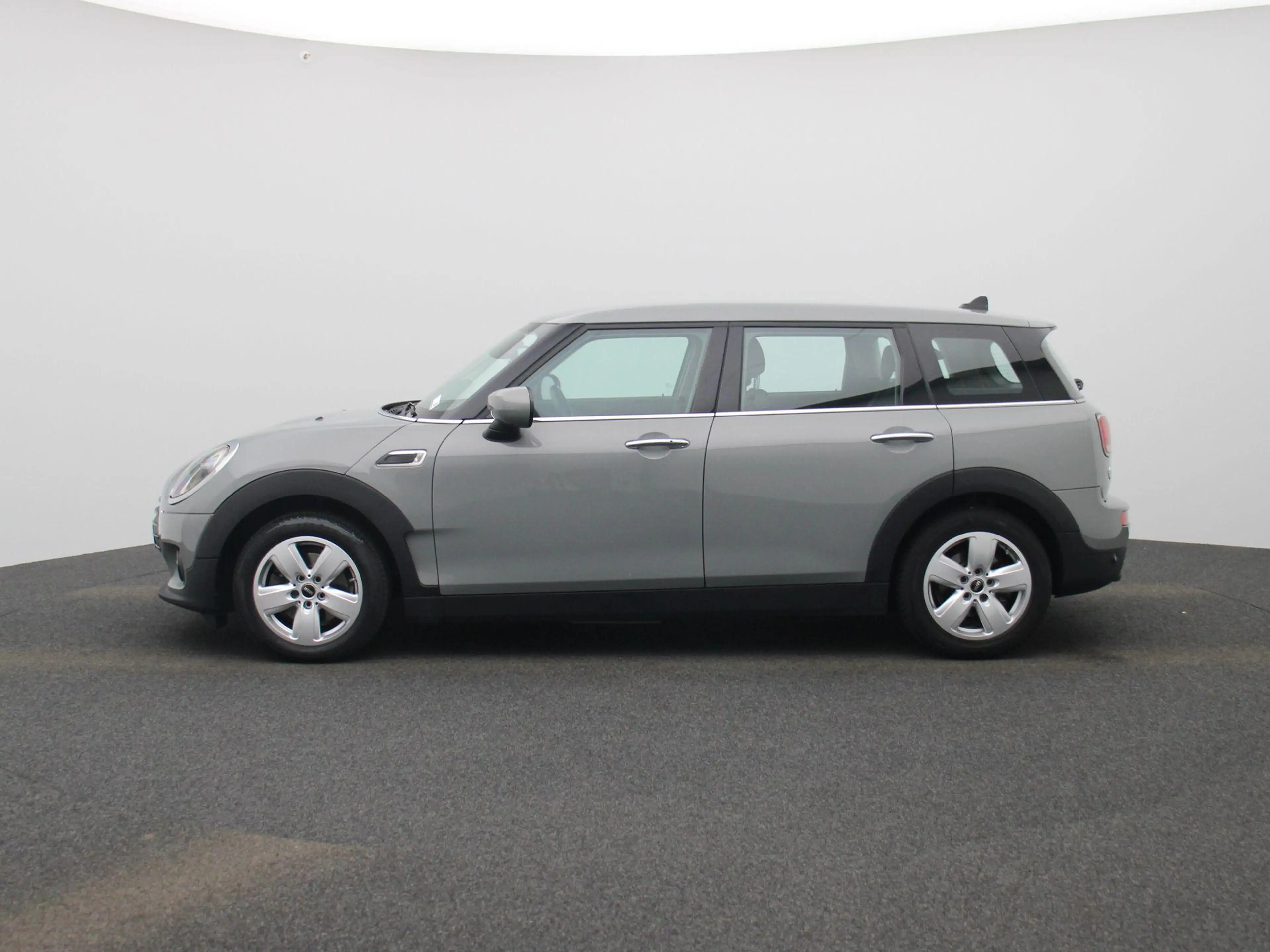 MINI Cooper Clubman Mini (100 kW) — photo 4