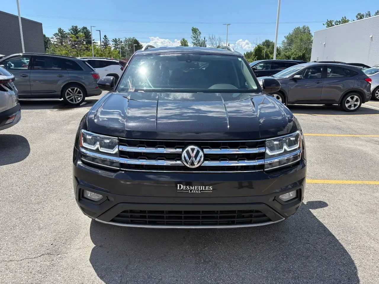 Volkswagen Atlas снимка Volkswagen Atlas