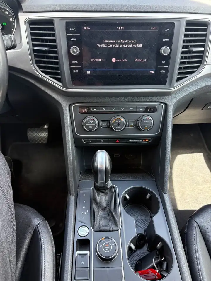 Volkswagen Atlas снимка Volkswagen Atlas